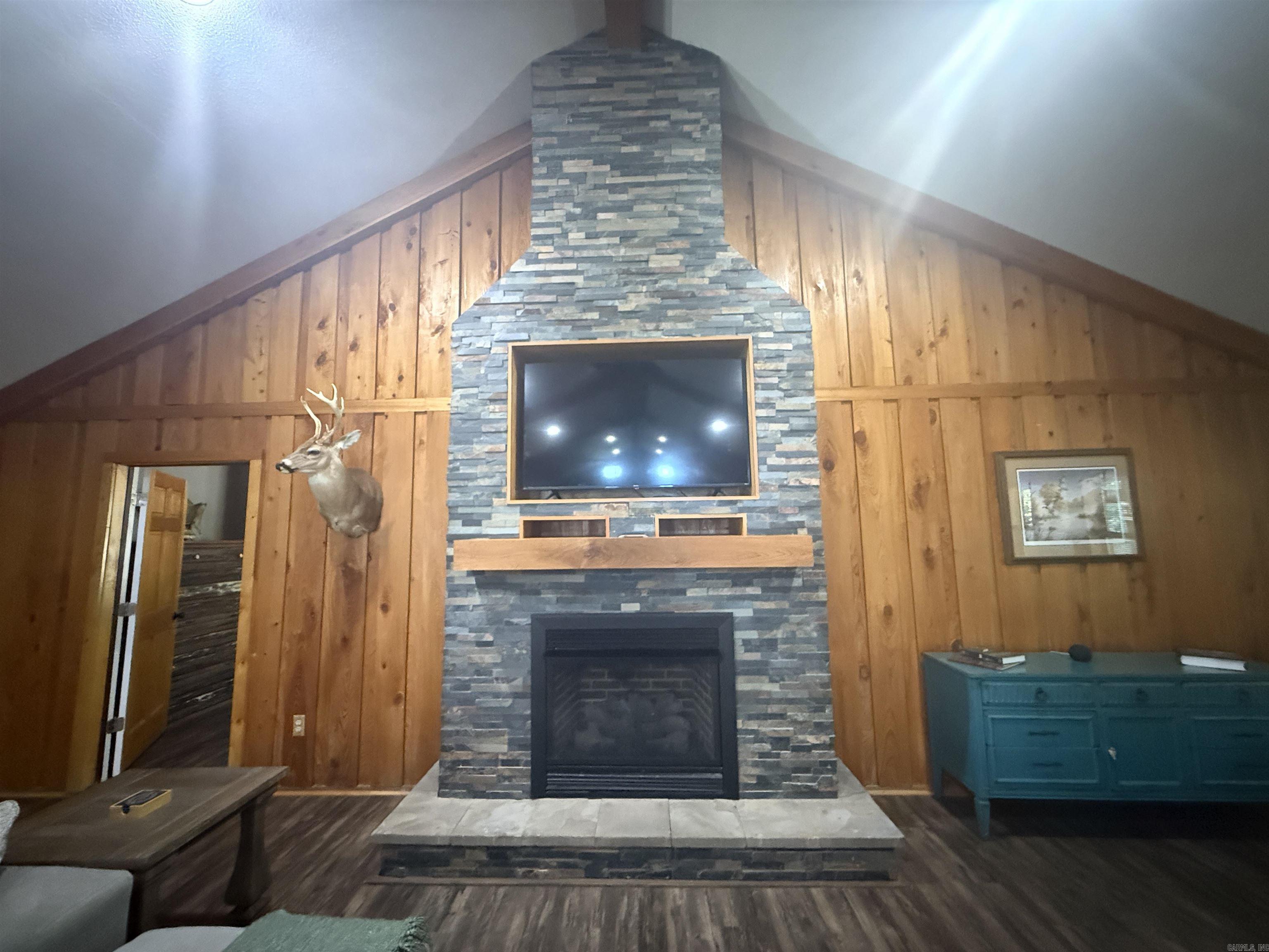 WILLIAMS CURRENT RIVER - Residential