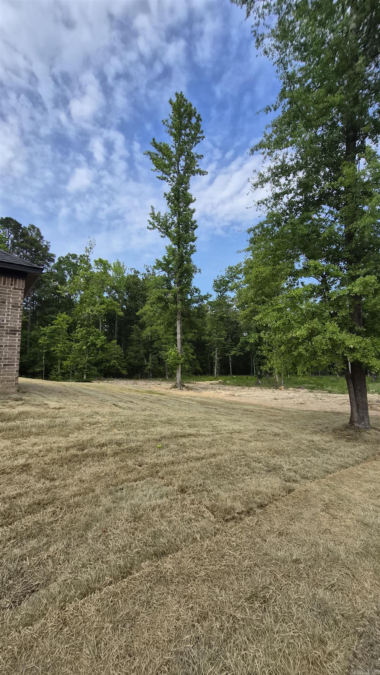 DETONTI PLACE PHASE I - Residential