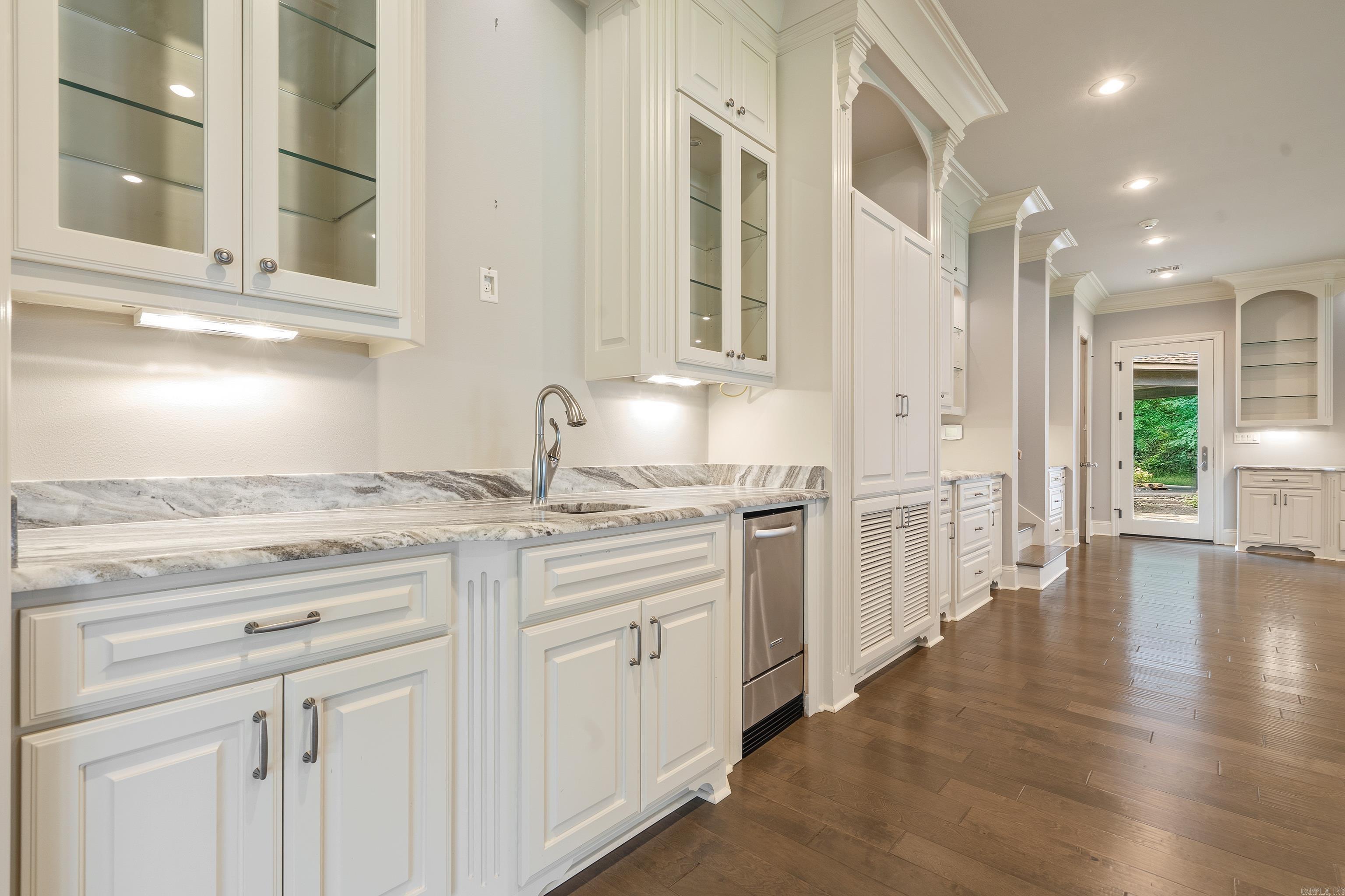 CAROLINE ACRES - Residential