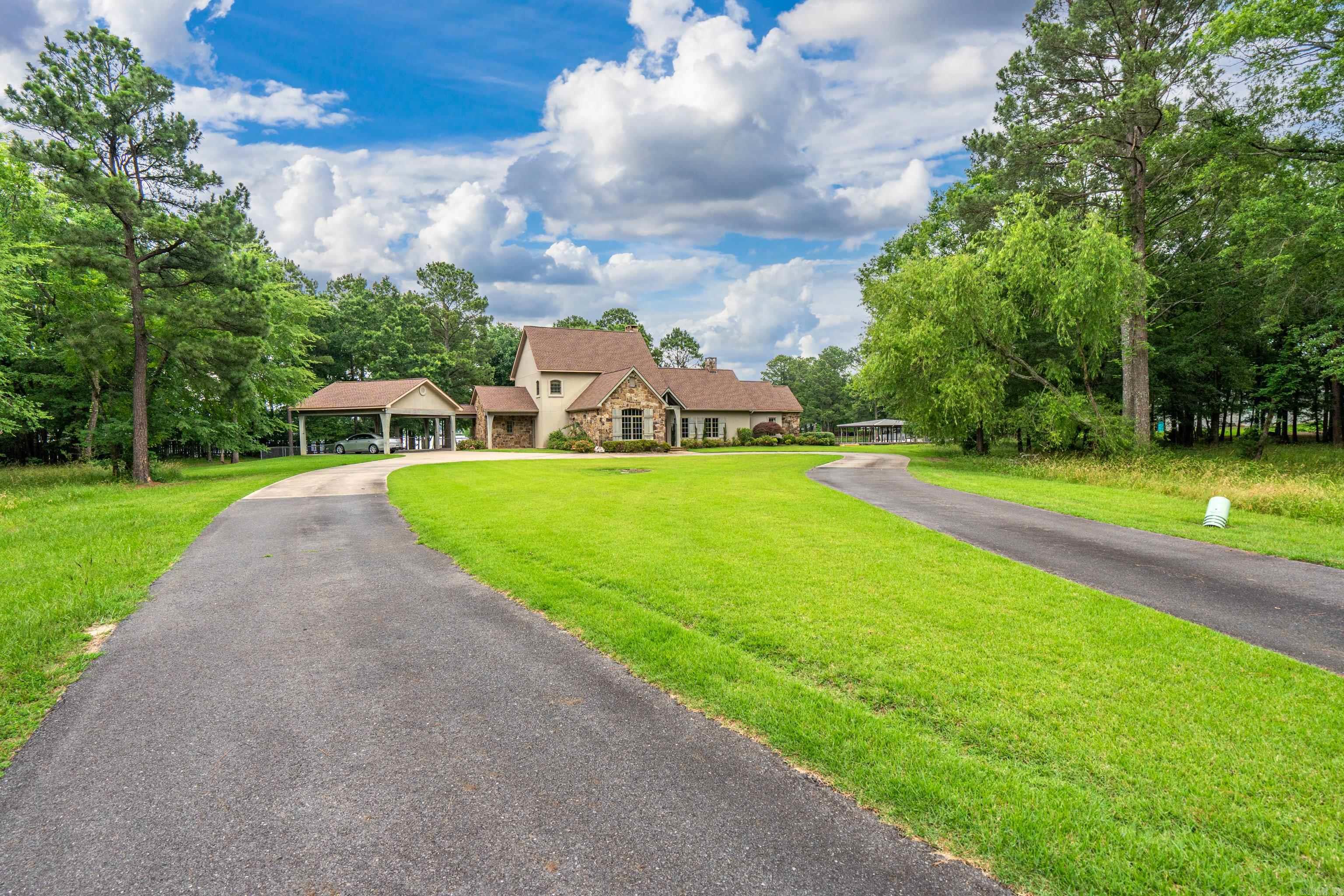 CAROLINE ACRES - Residential
