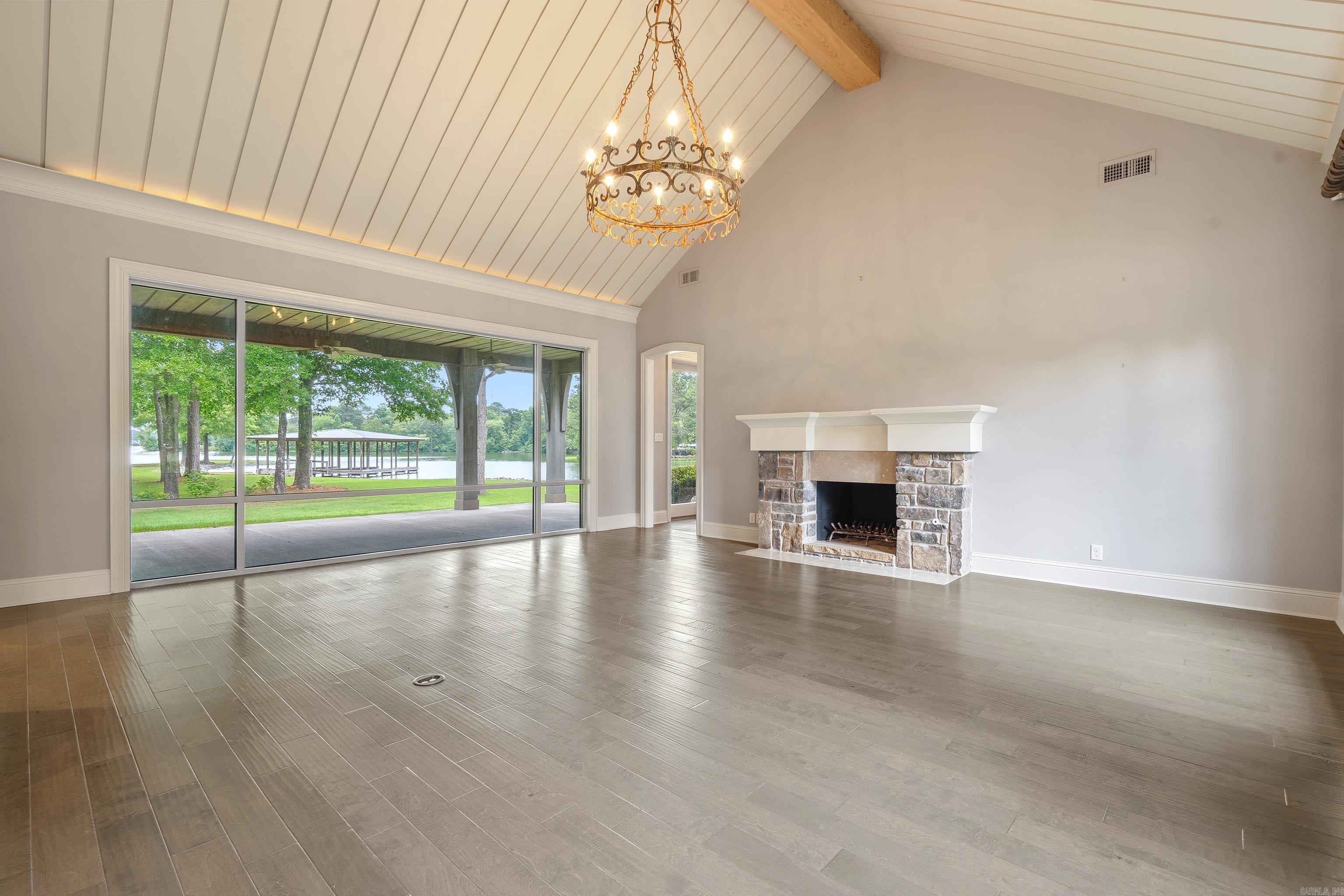 CAROLINE ACRES - Residential