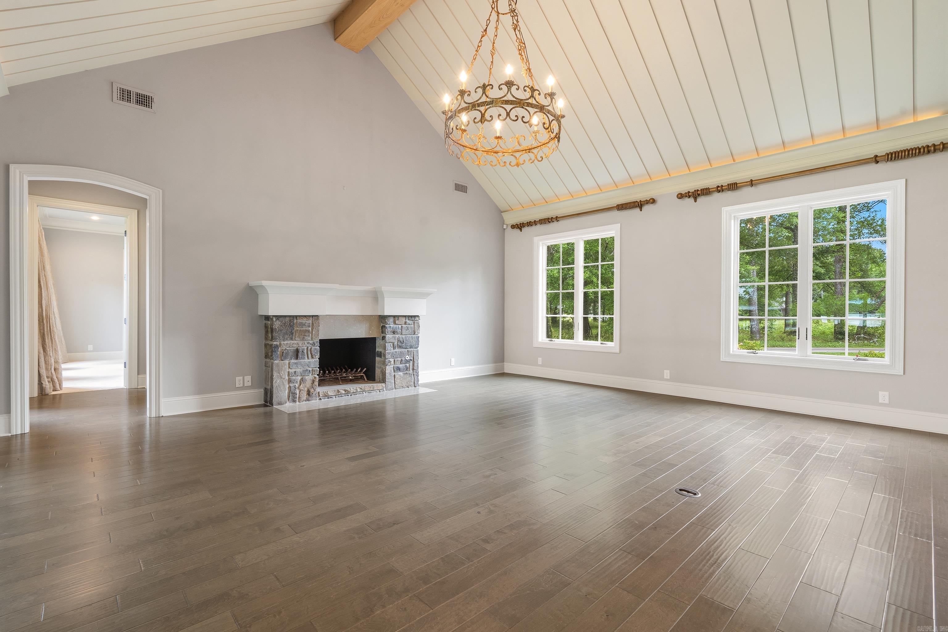 CAROLINE ACRES - Residential