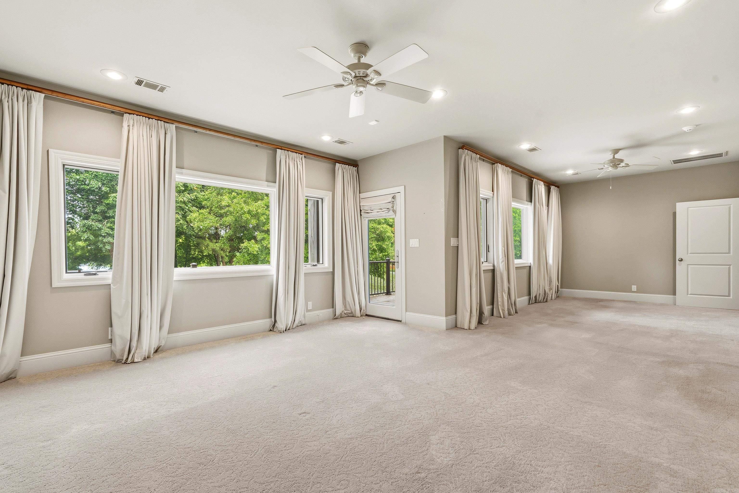 CAROLINE ACRES - Residential