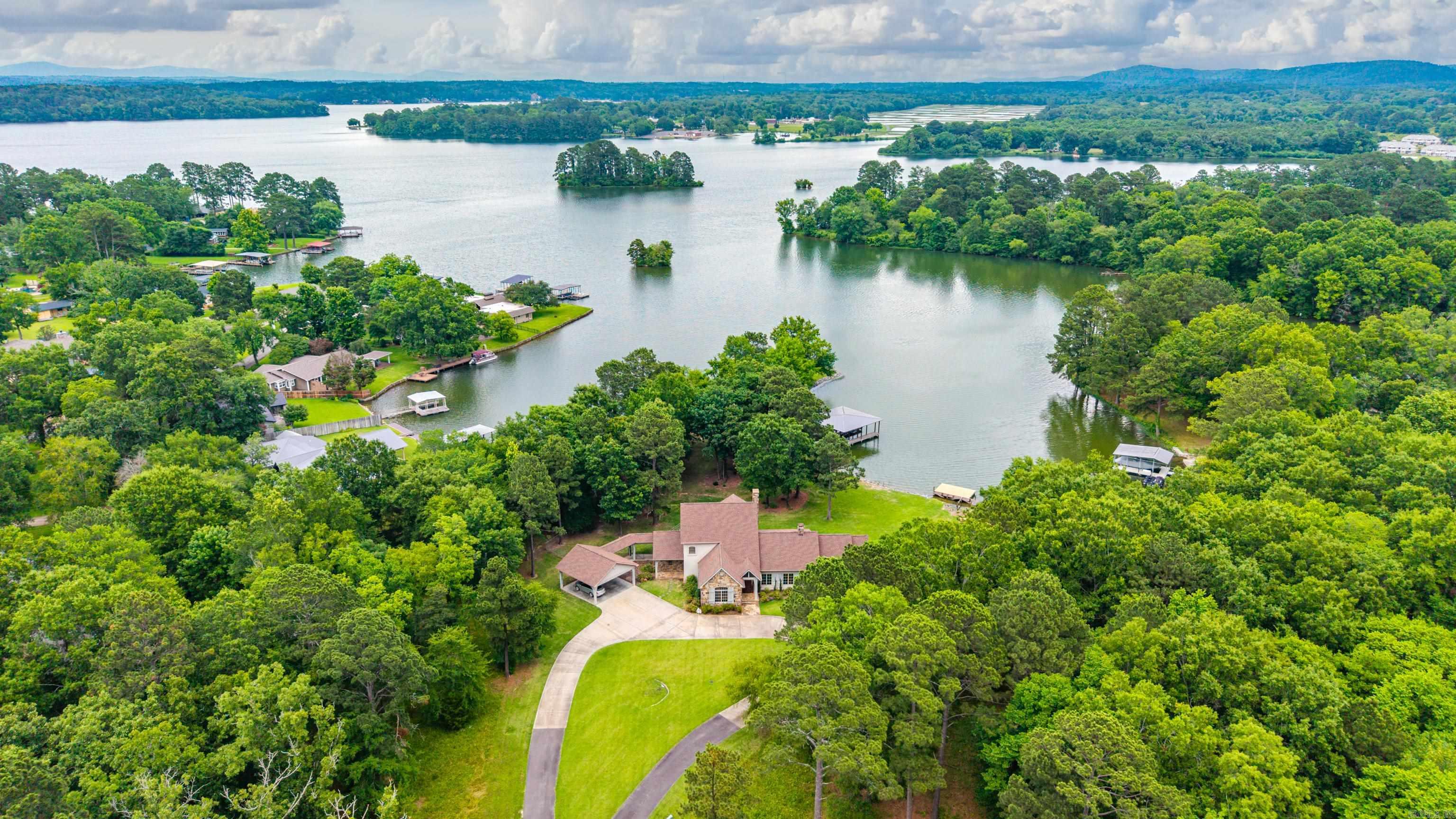 CAROLINE ACRES - Residential