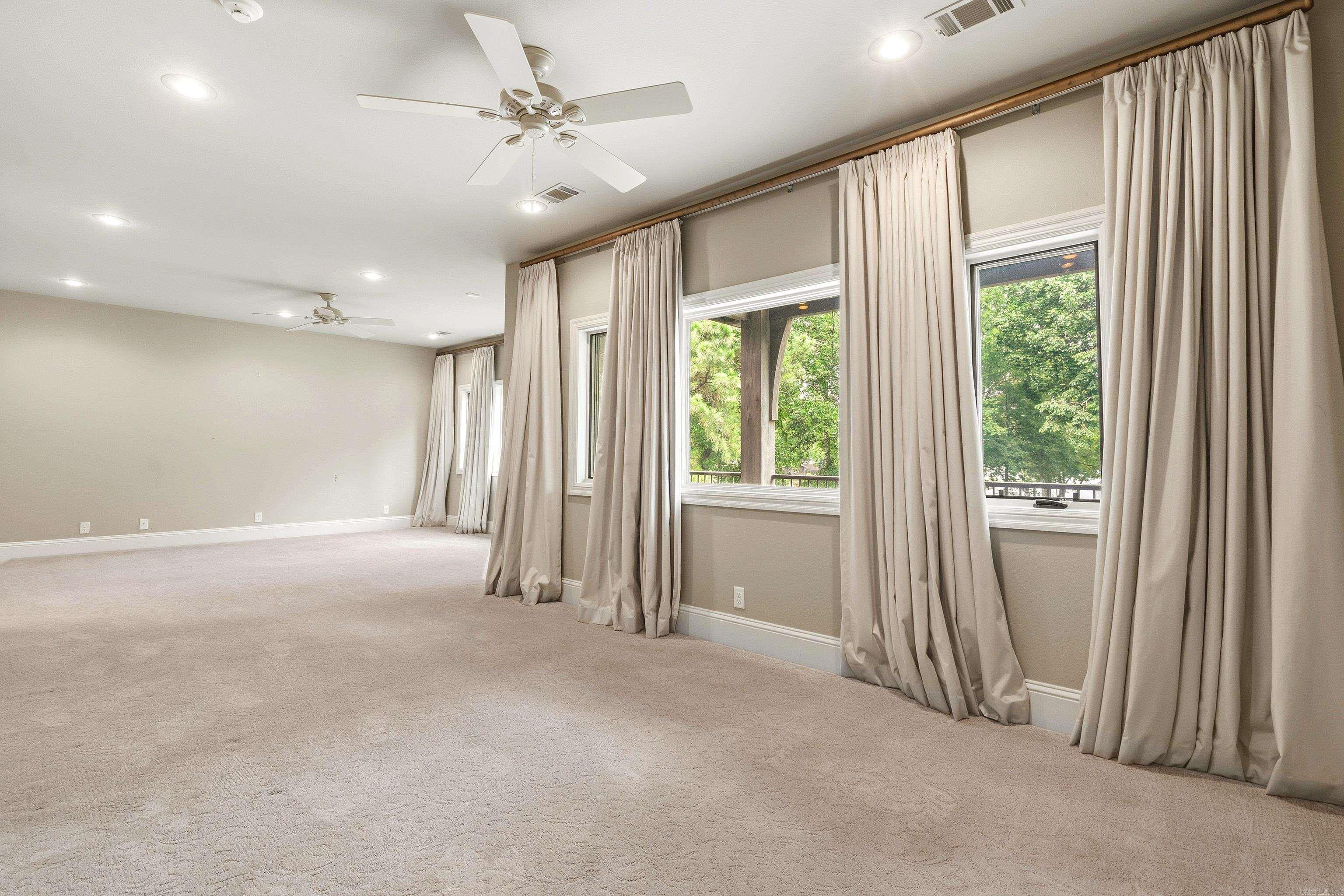 CAROLINE ACRES - Residential
