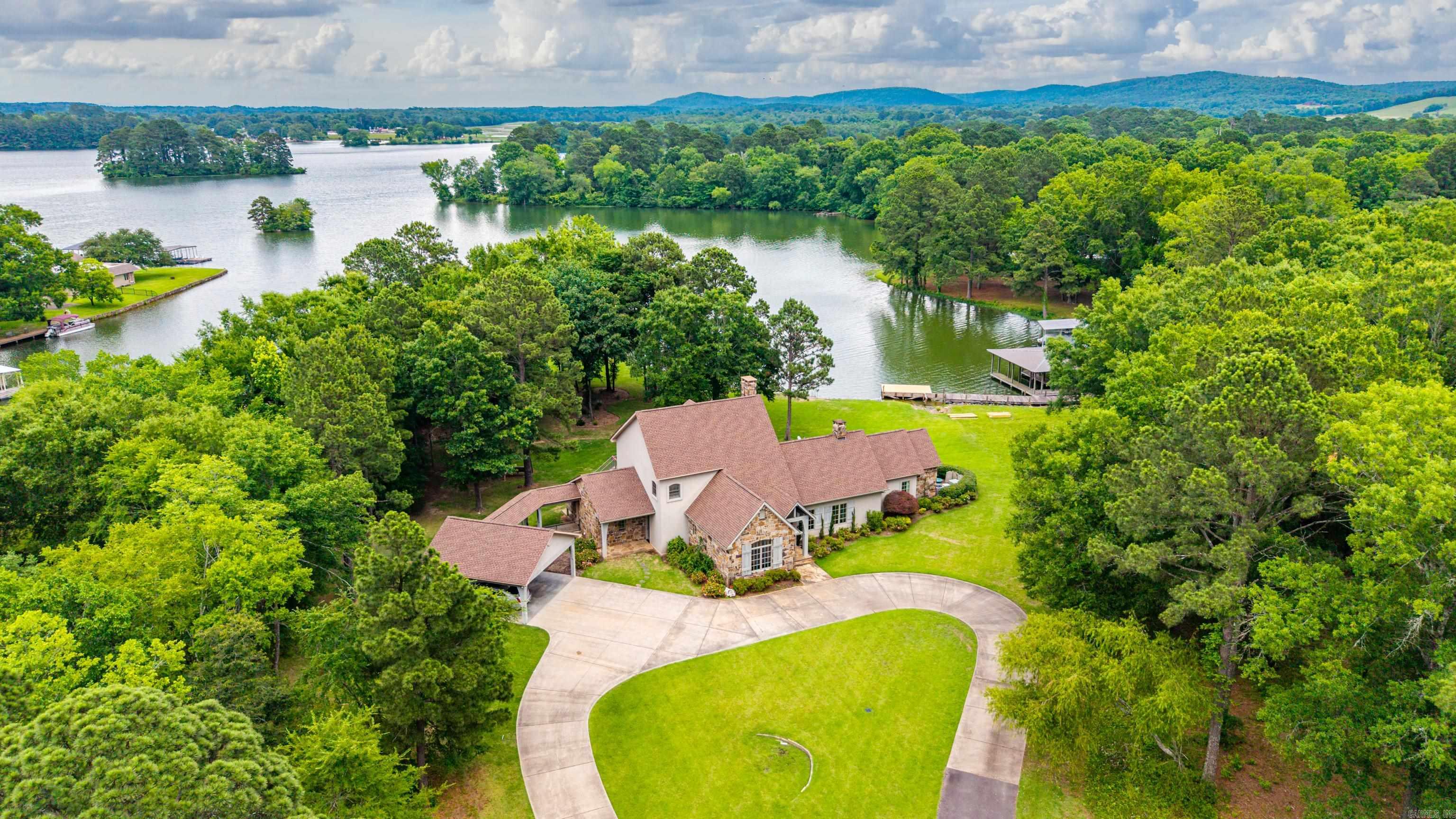 CAROLINE ACRES - Residential