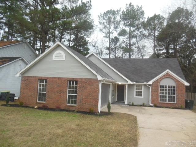 BEAUTIFUL UPATED!!!! This home has been freshly painted inside and out, new flooring, new bathroom toilets, vanities, bathtubs, primary bath has a new extended tiled shower with extra storage added. Kitchen has new granite countertops with new appliances. New light fixtures. New HVAC system, new deck to enjoy an outdoor experience. Walk into the open great room with vaulted ceiling, breakfast bar, eat-in kitchen area and a separate breakfast area. The primary suite has double vanities and a nice size walk-in closet. This cozy jewel is move-in ready. Call today for your private showing. PLEASE SEE AGENT REMARKS****