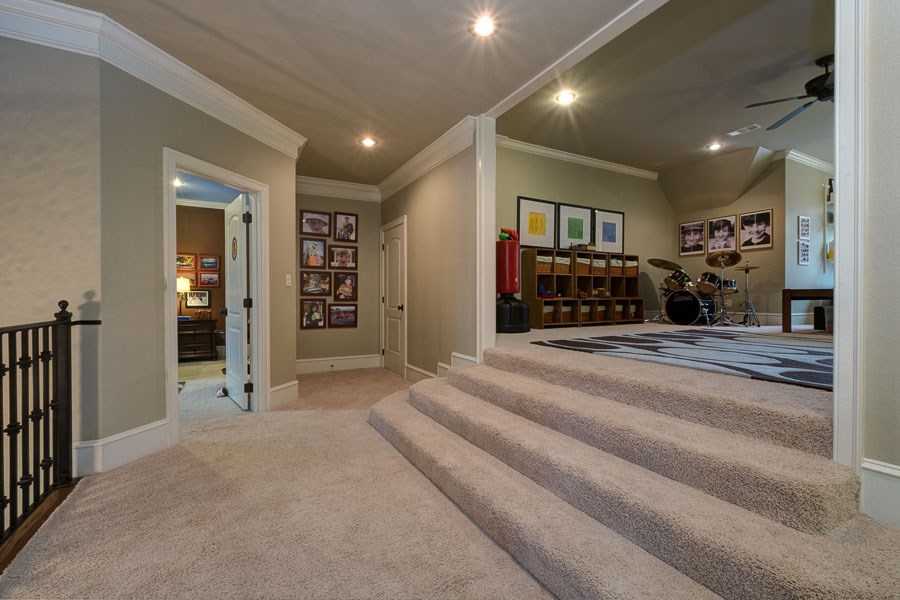 CHENAL VALLEY SOLOGNE CIRCLE - Residential