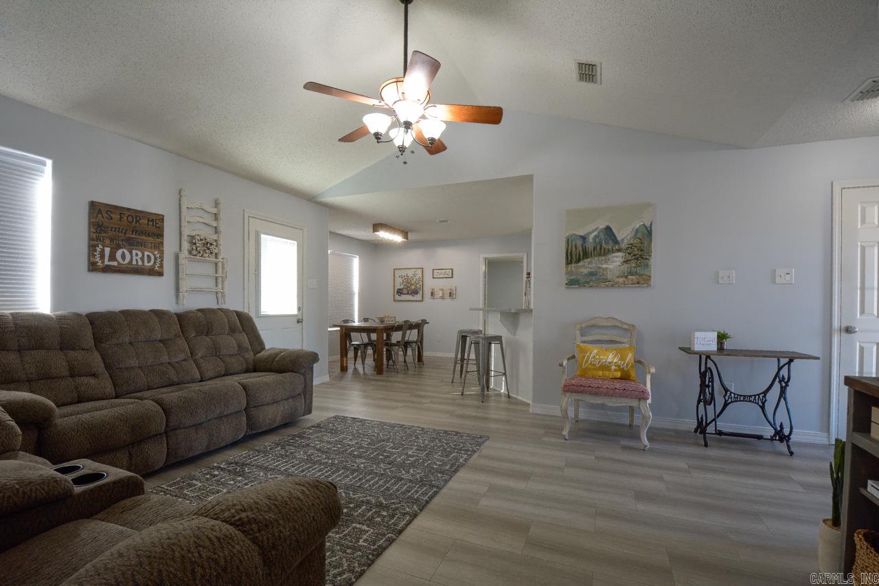 SOUTHWIND - Residential