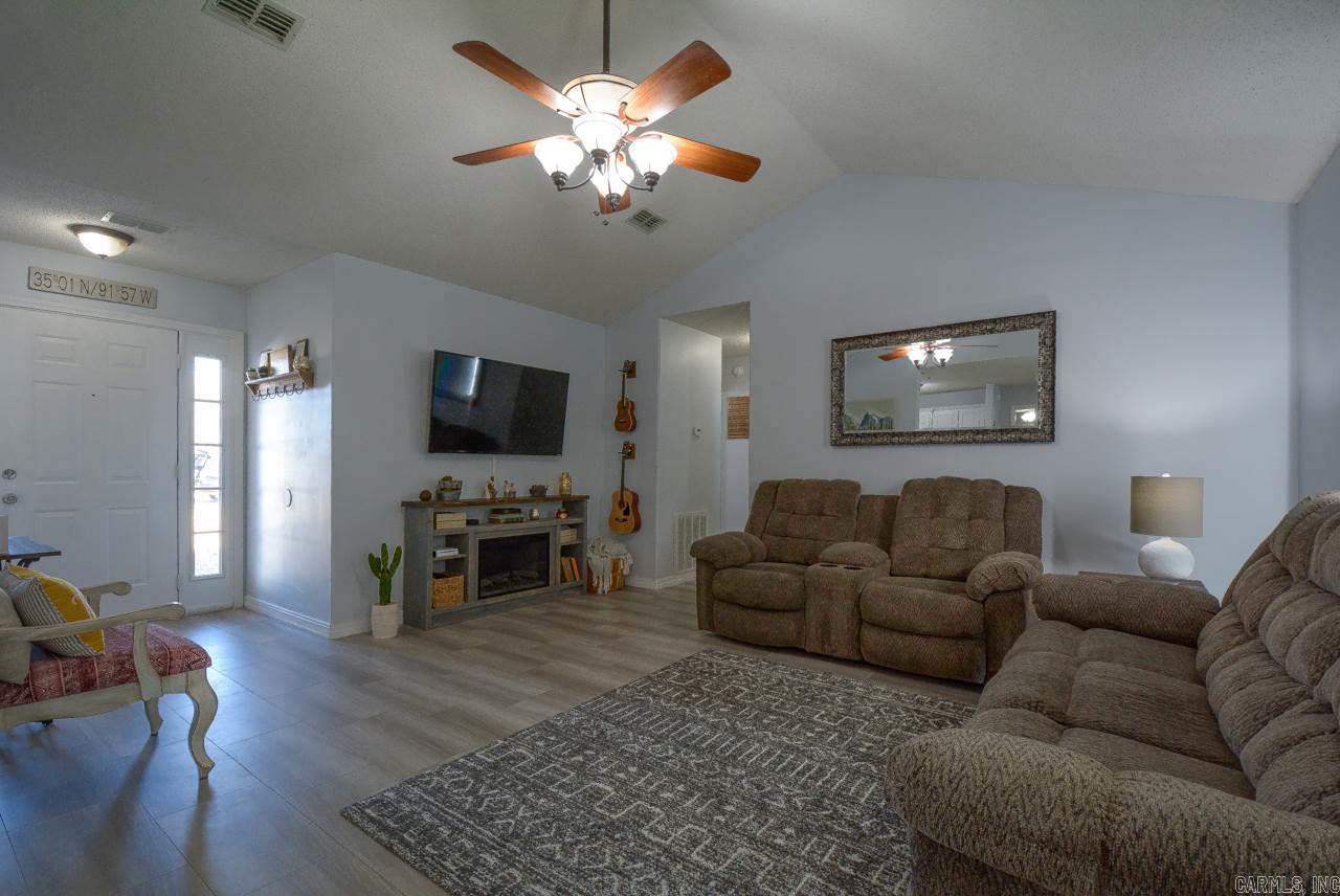 SOUTHWIND - Residential