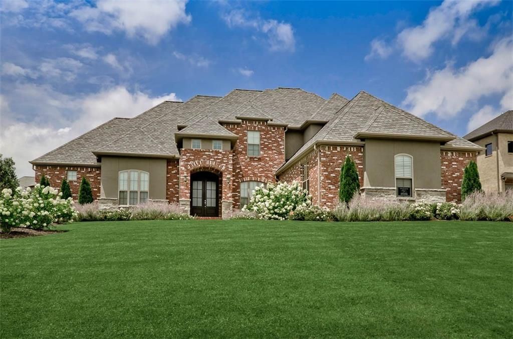 PINNACLE SUB  -ROGERS - Residential