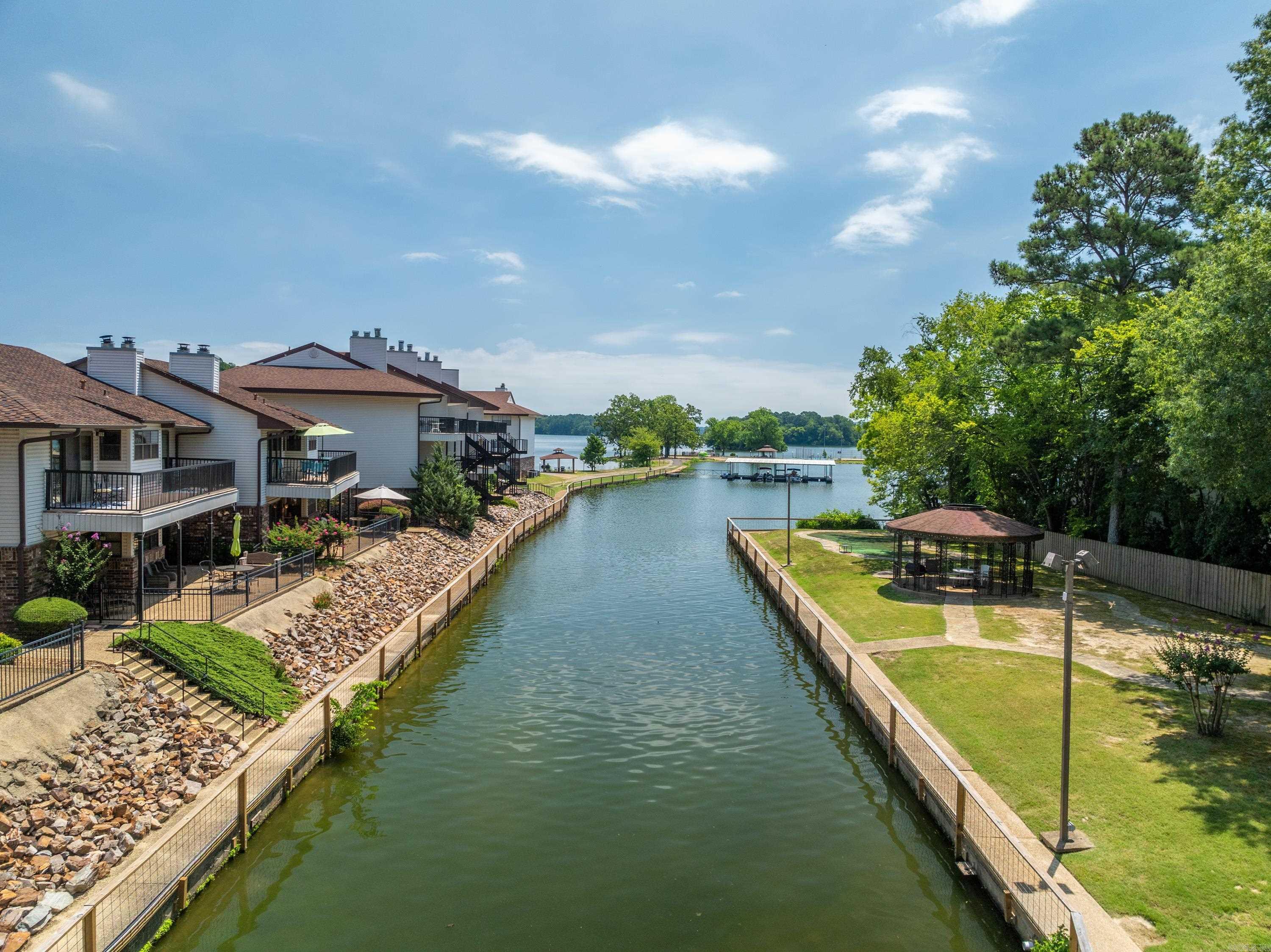 EMERALD ISLE HPR - Residential