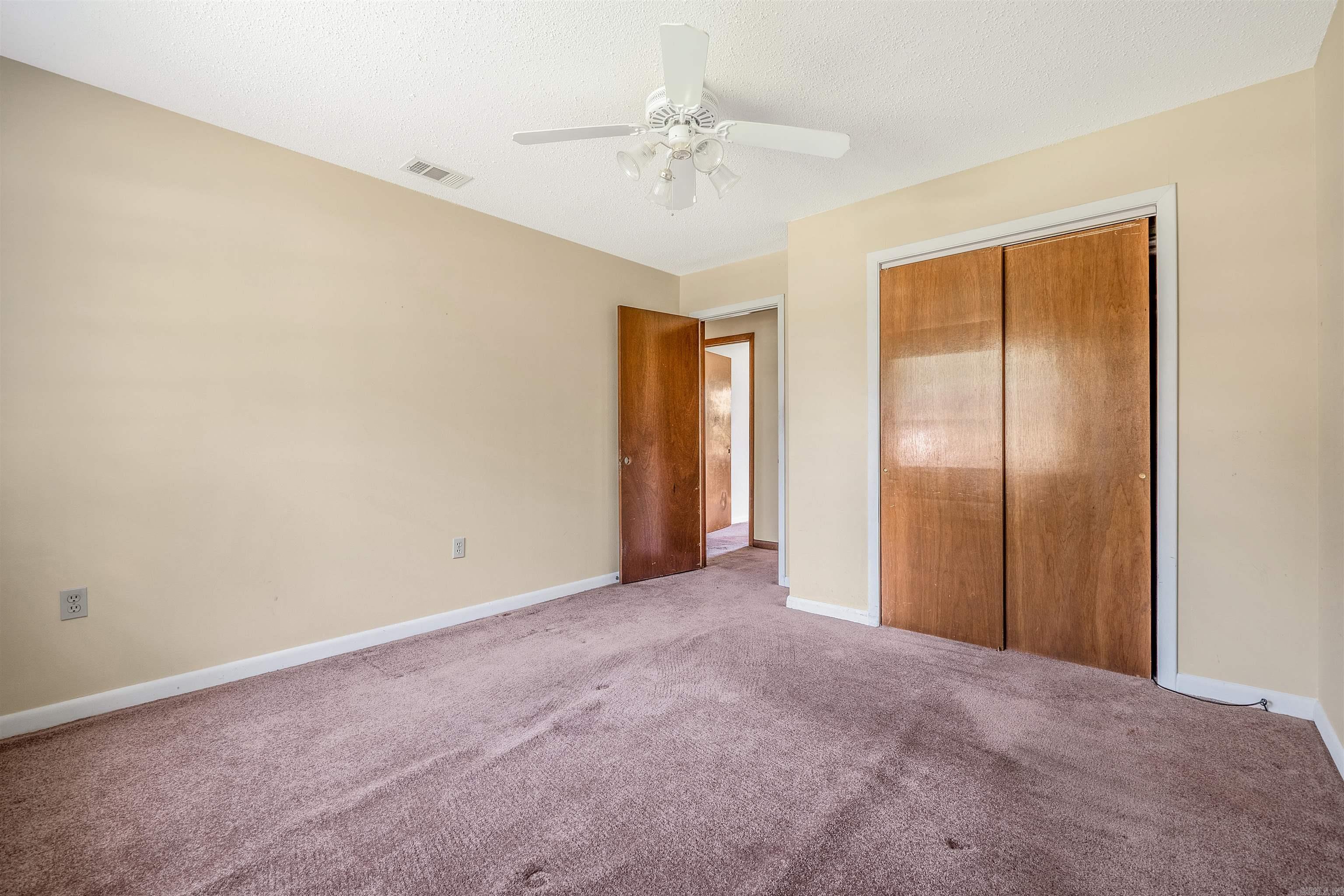 INDIANHEAD LAKES EST - Residential