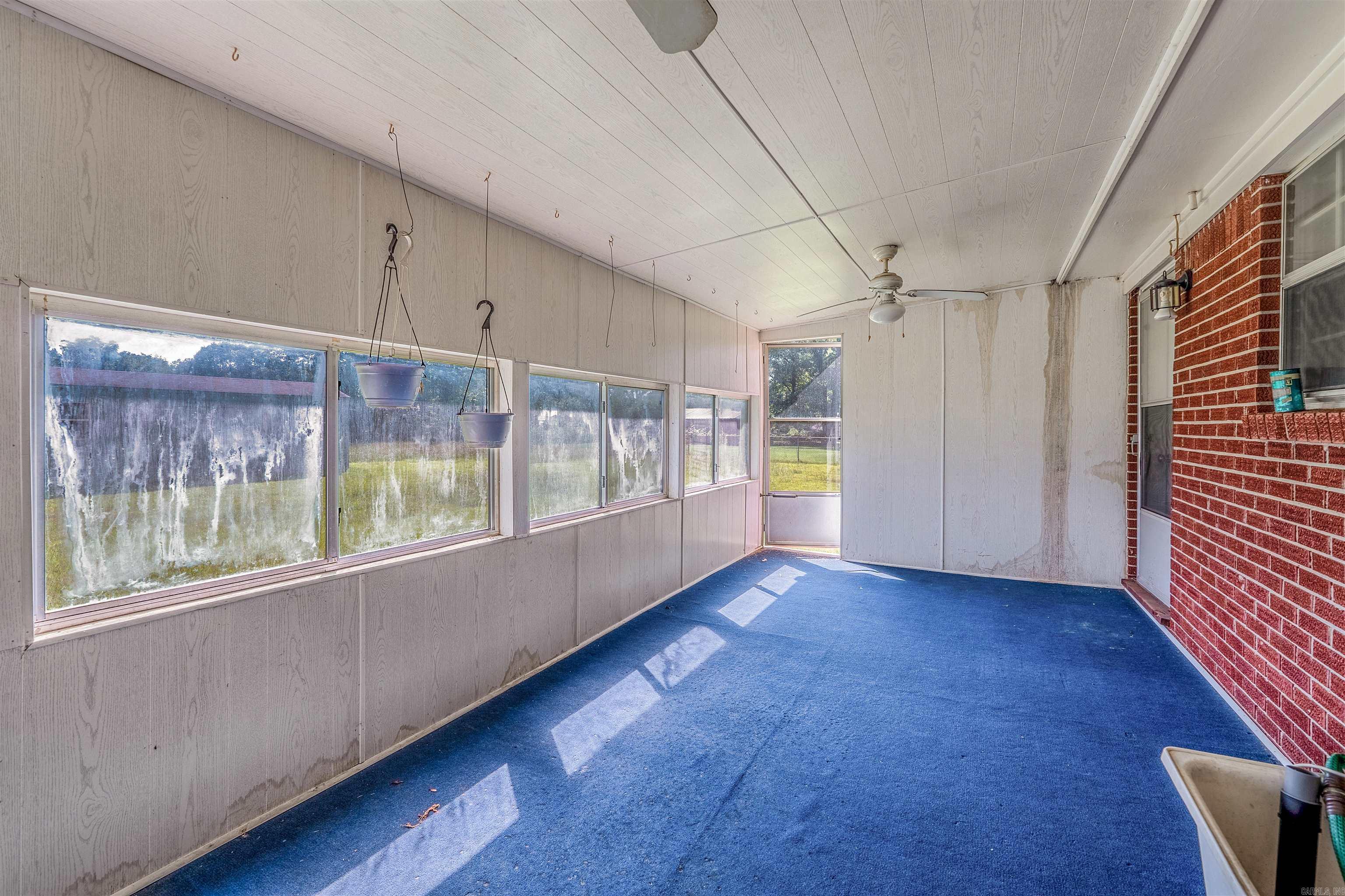 INDIANHEAD LAKES EST - Residential