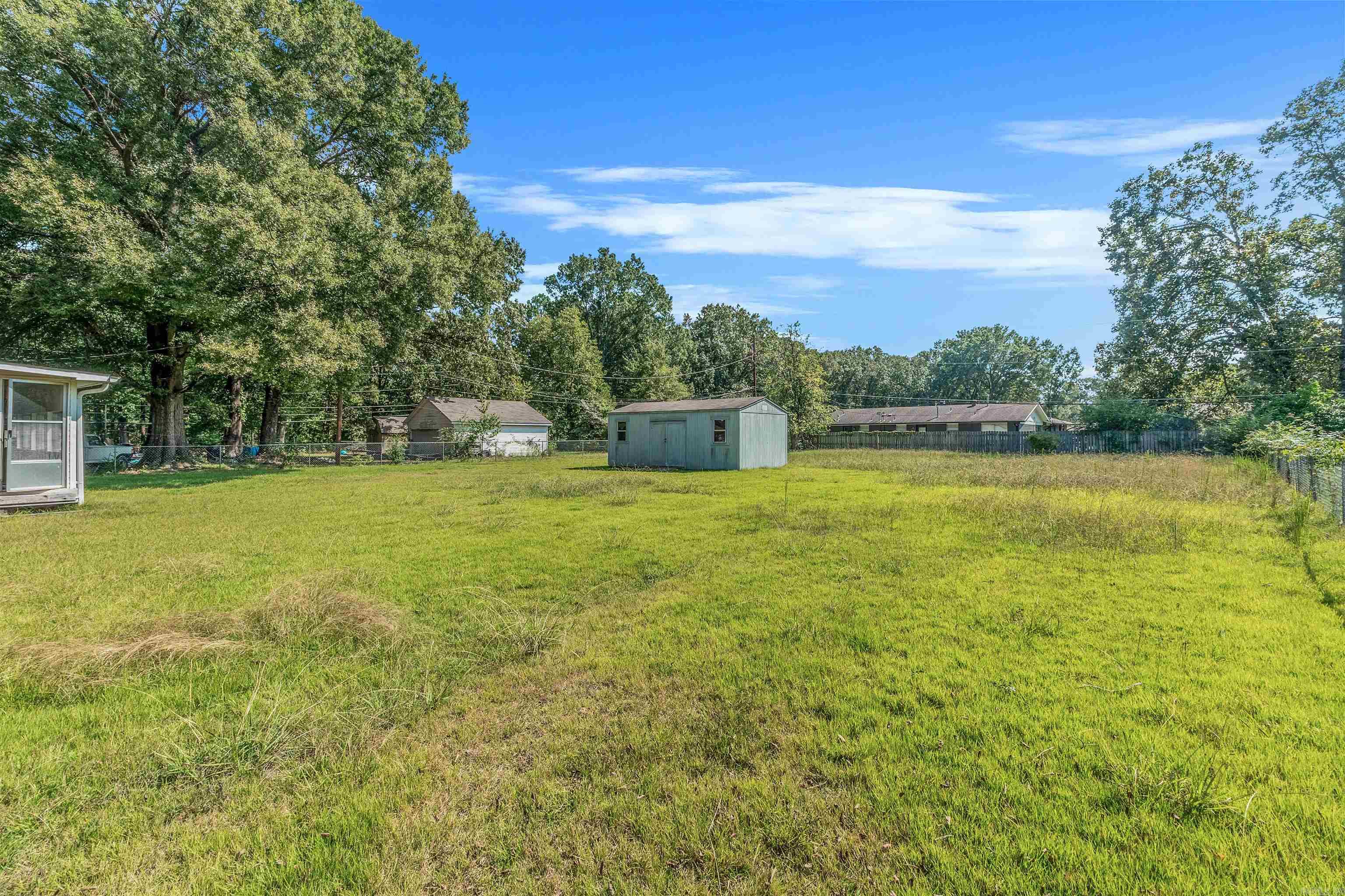 INDIANHEAD LAKES EST - Residential