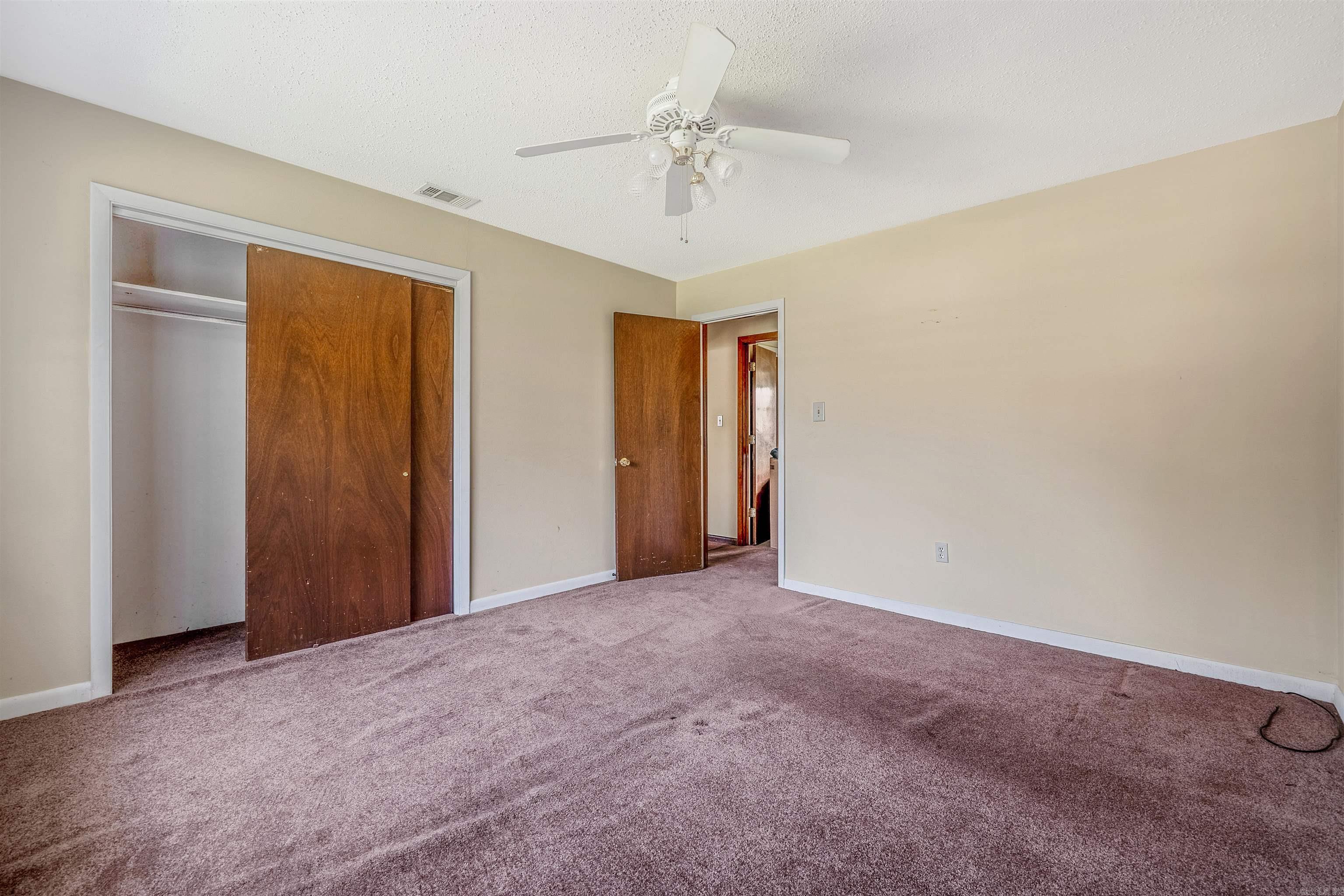 INDIANHEAD LAKES EST - Residential