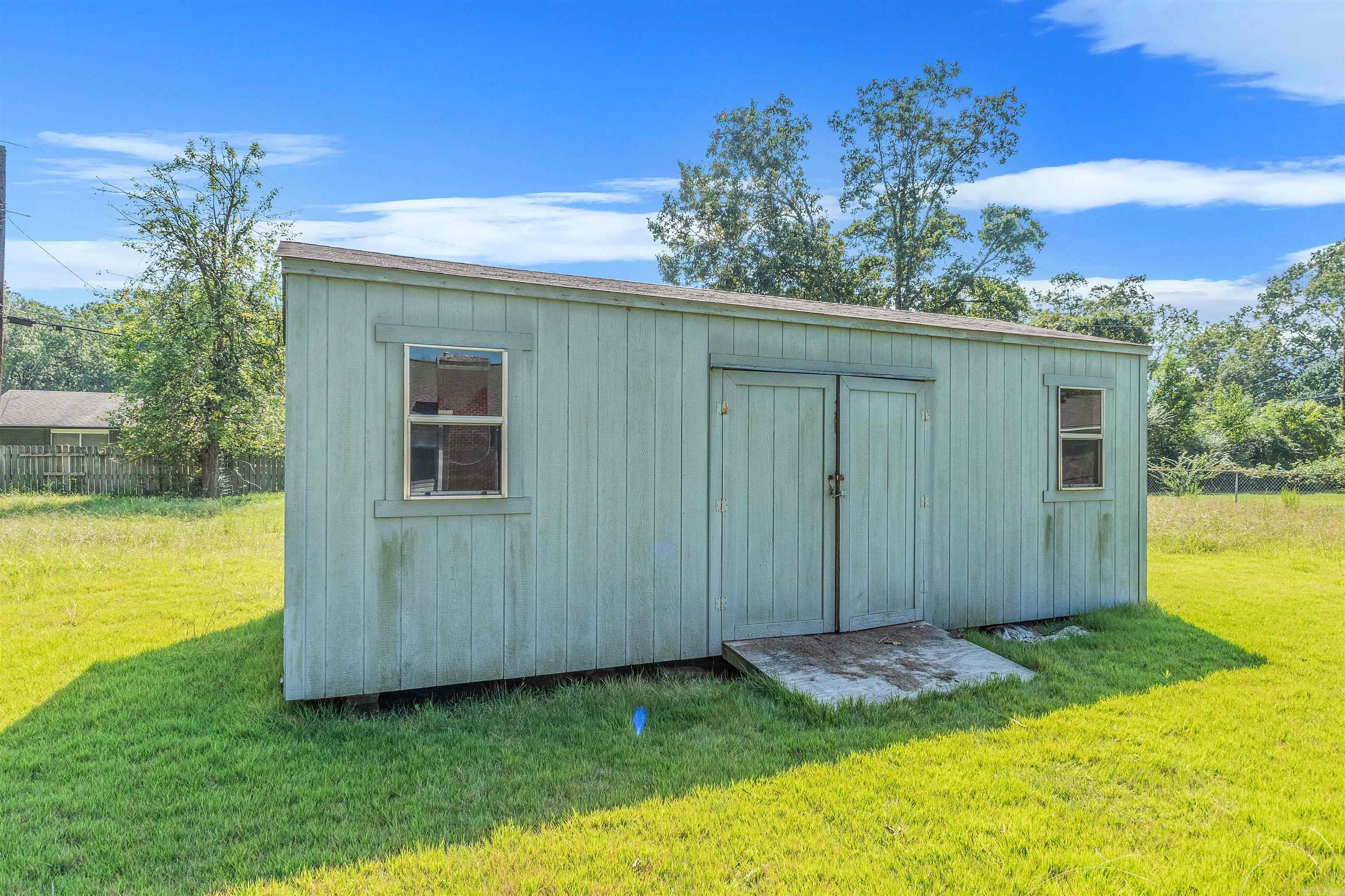 INDIANHEAD LAKES EST - Residential