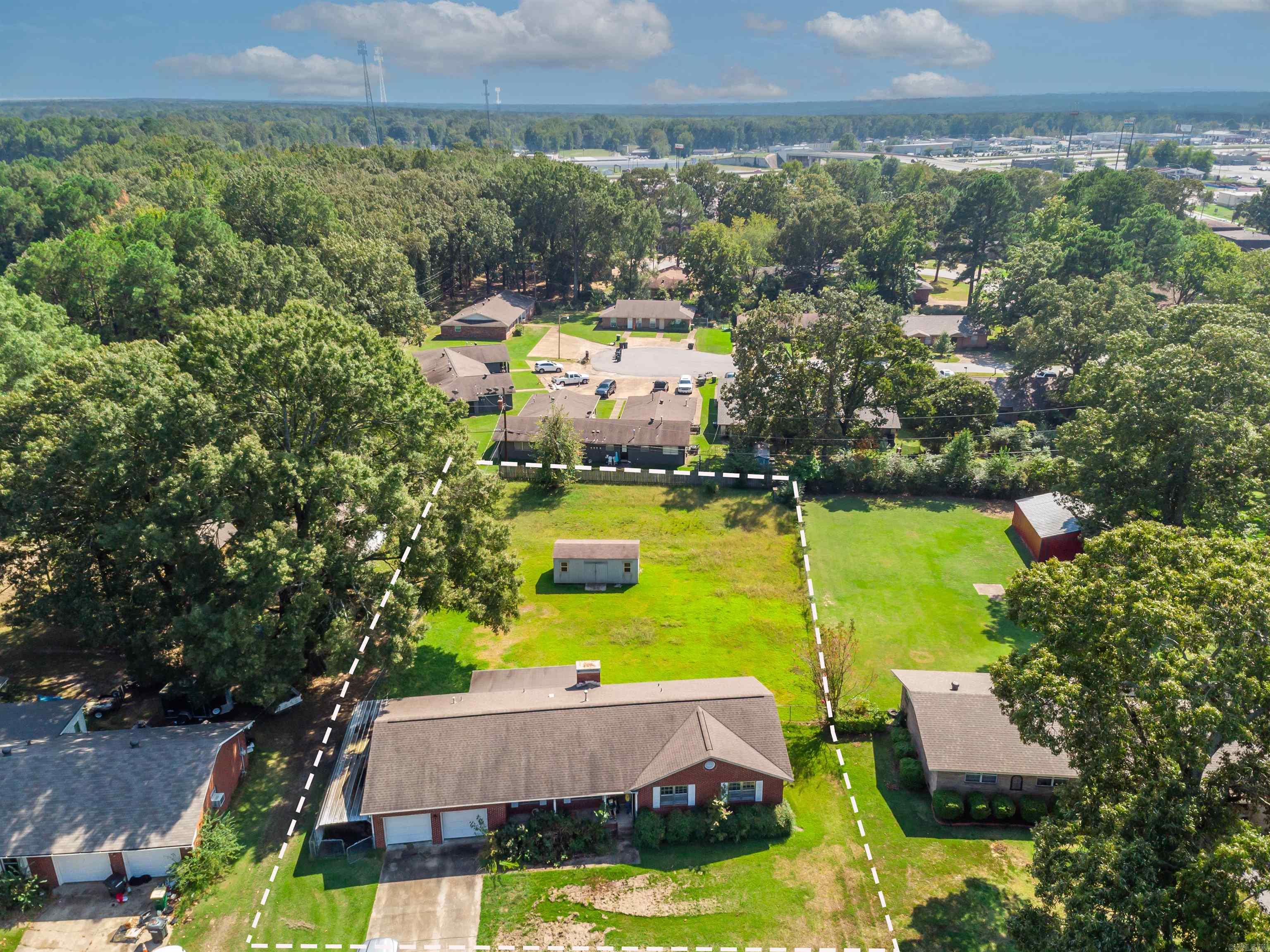 INDIANHEAD LAKES EST - Residential