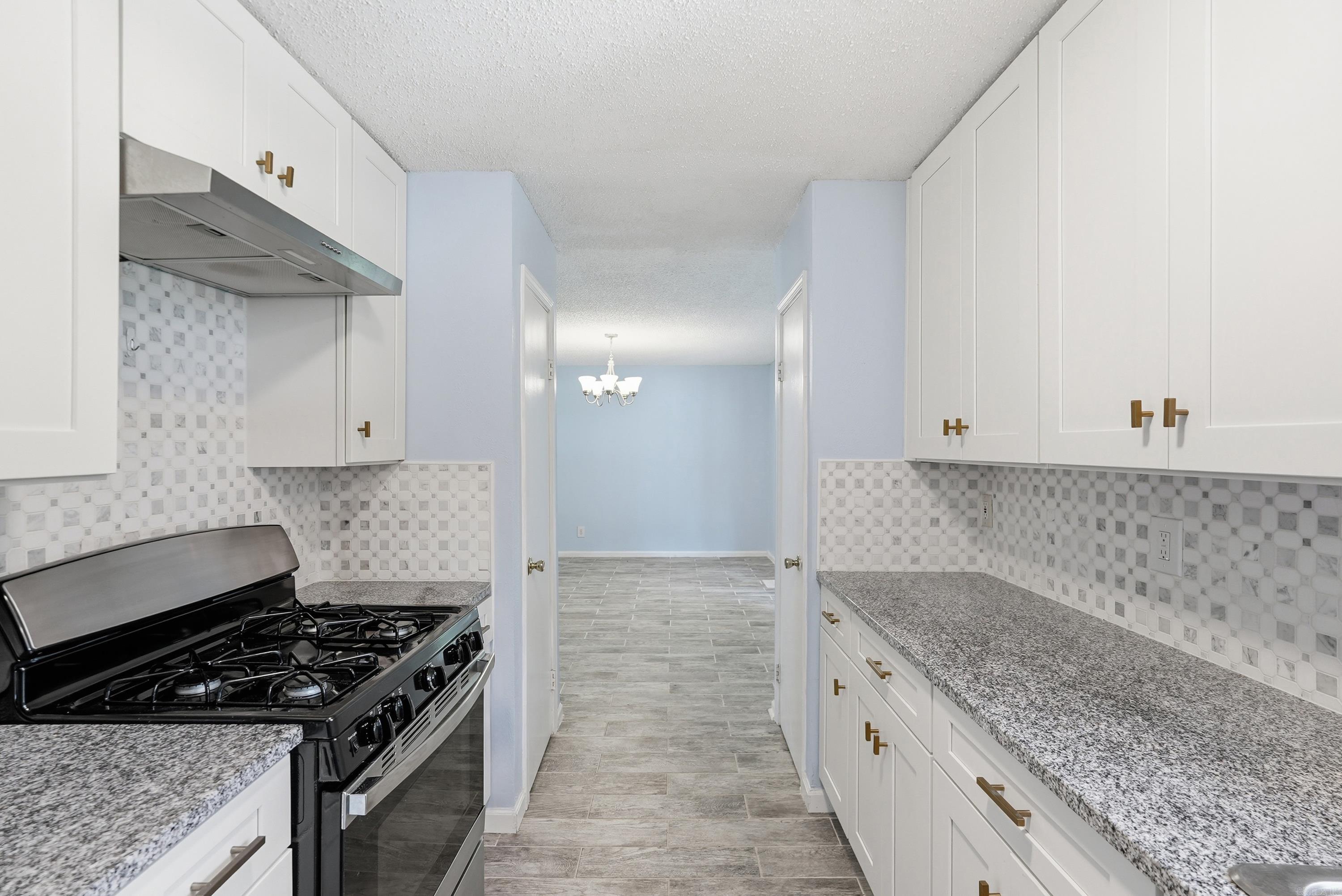 LONE PINE - Residential