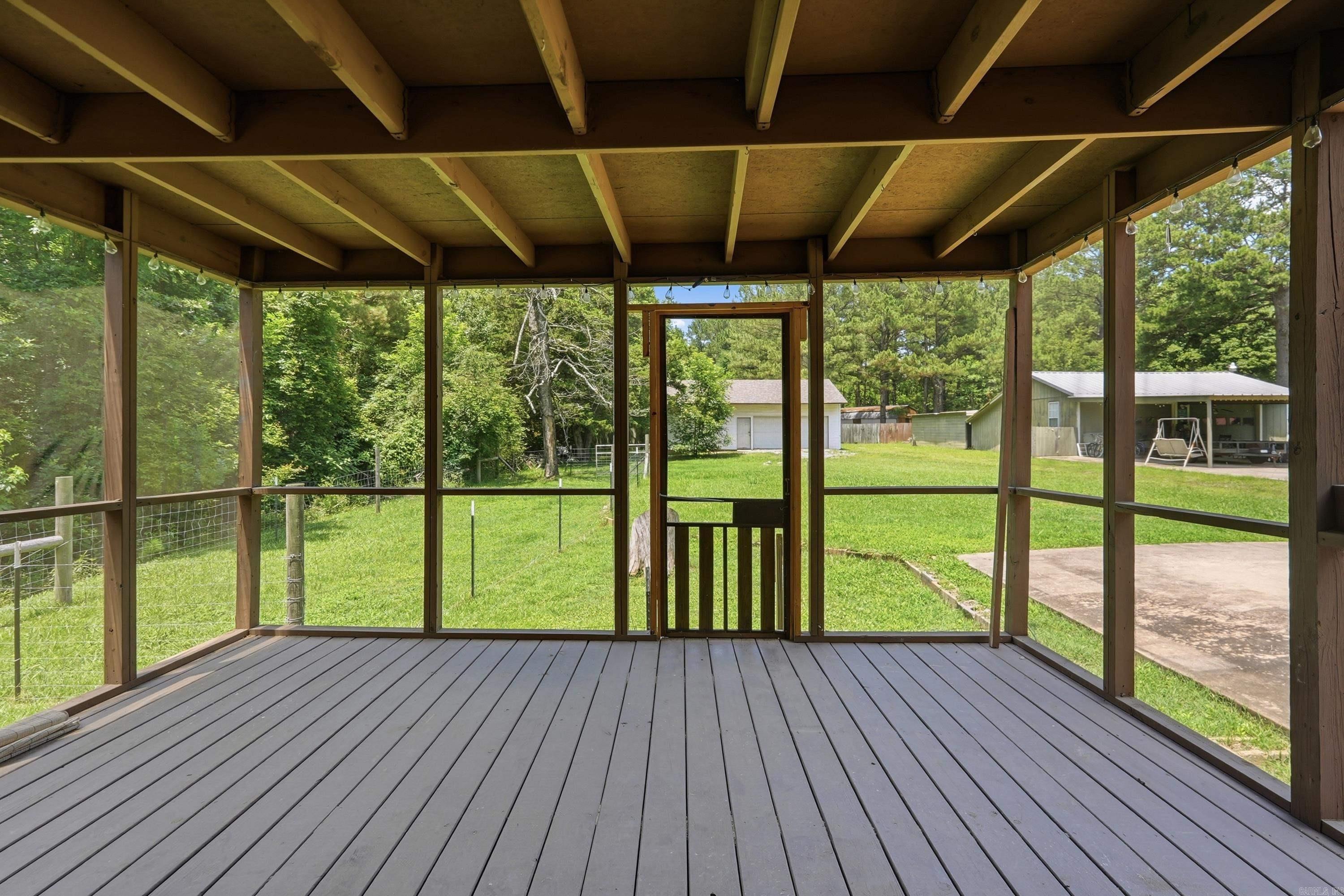 LONE PINE - Residential