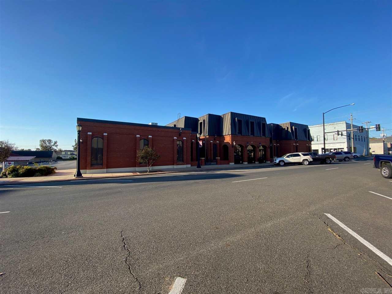 Original Town of Benton - Commercial Sale