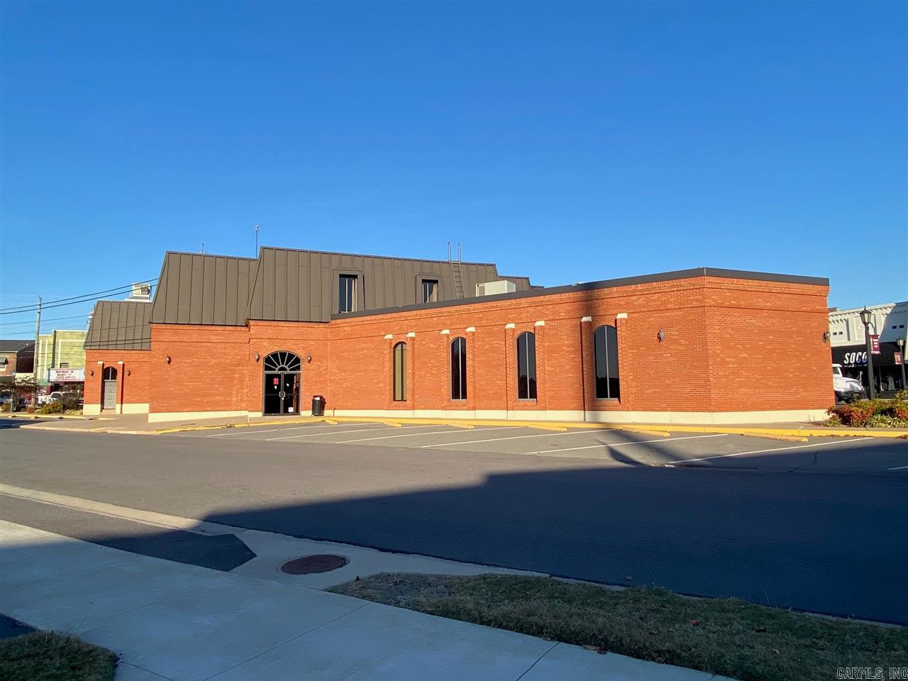 Original Town of Benton - Commercial Sale