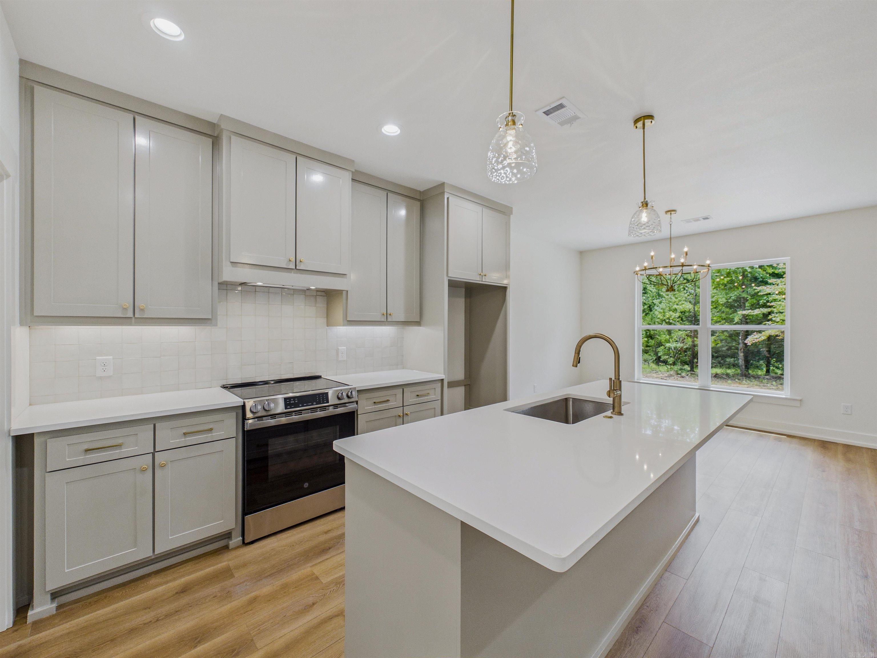CATTLE CREEK RANCH ESTATES - Residential