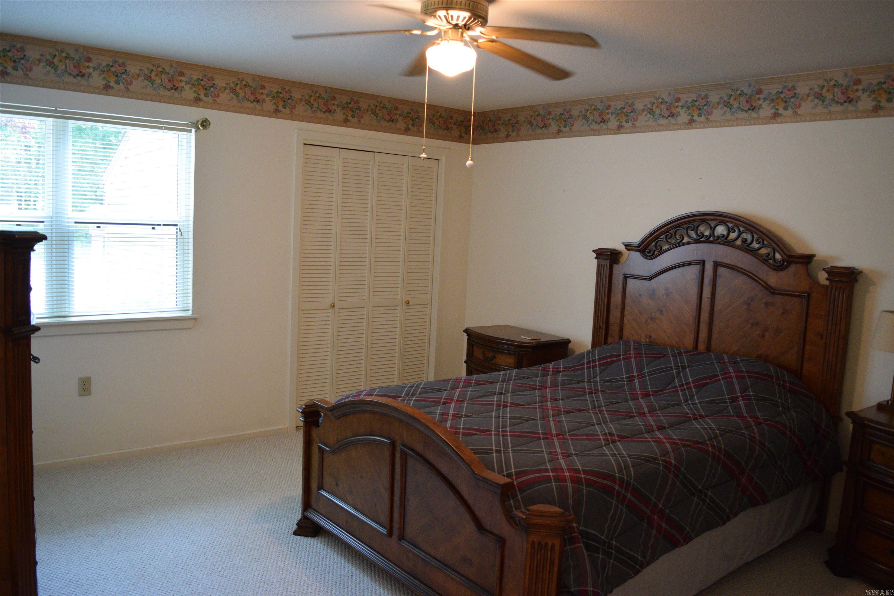 COUNTRY CLUB RIDGE - Residential