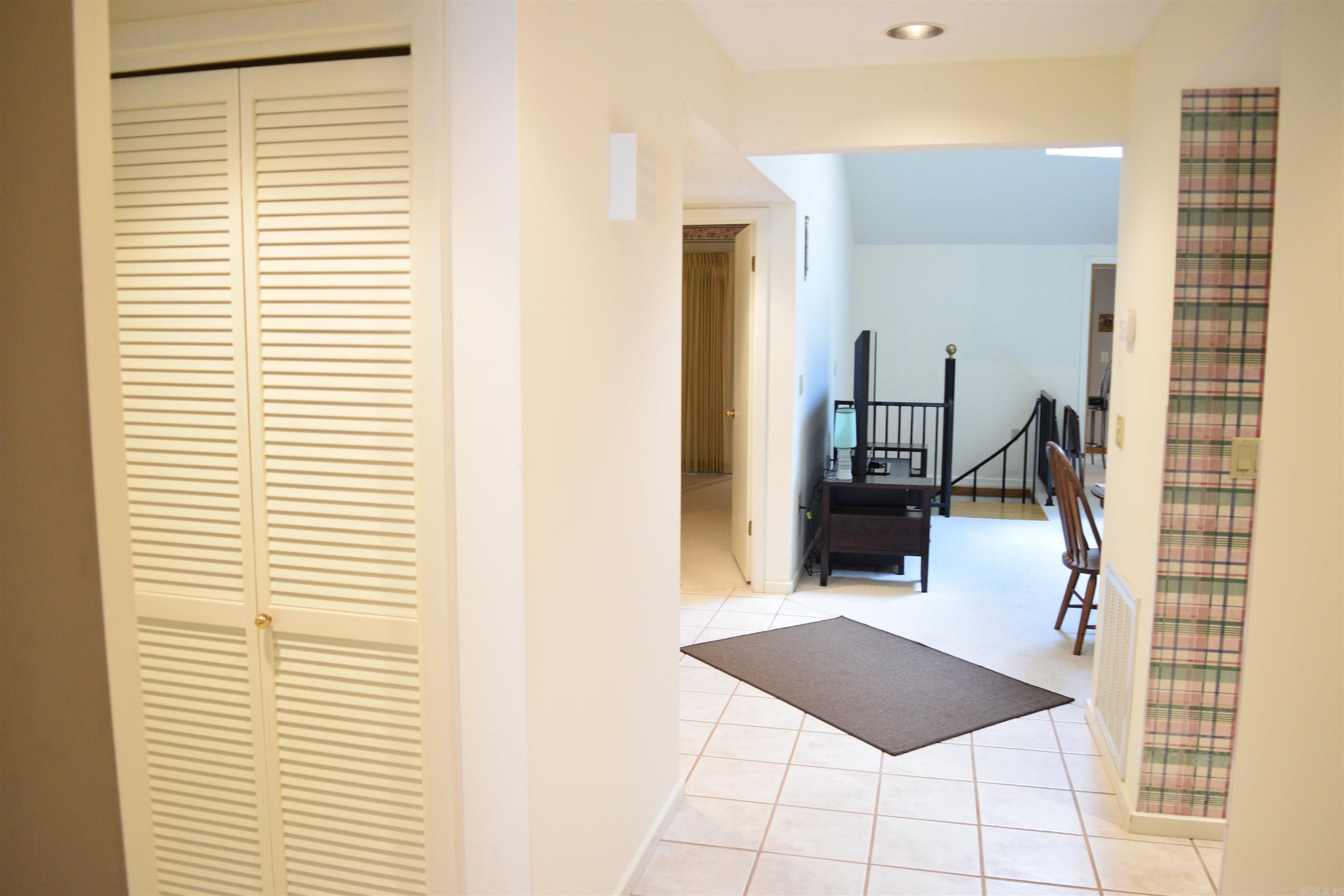 COUNTRY CLUB RIDGE - Residential