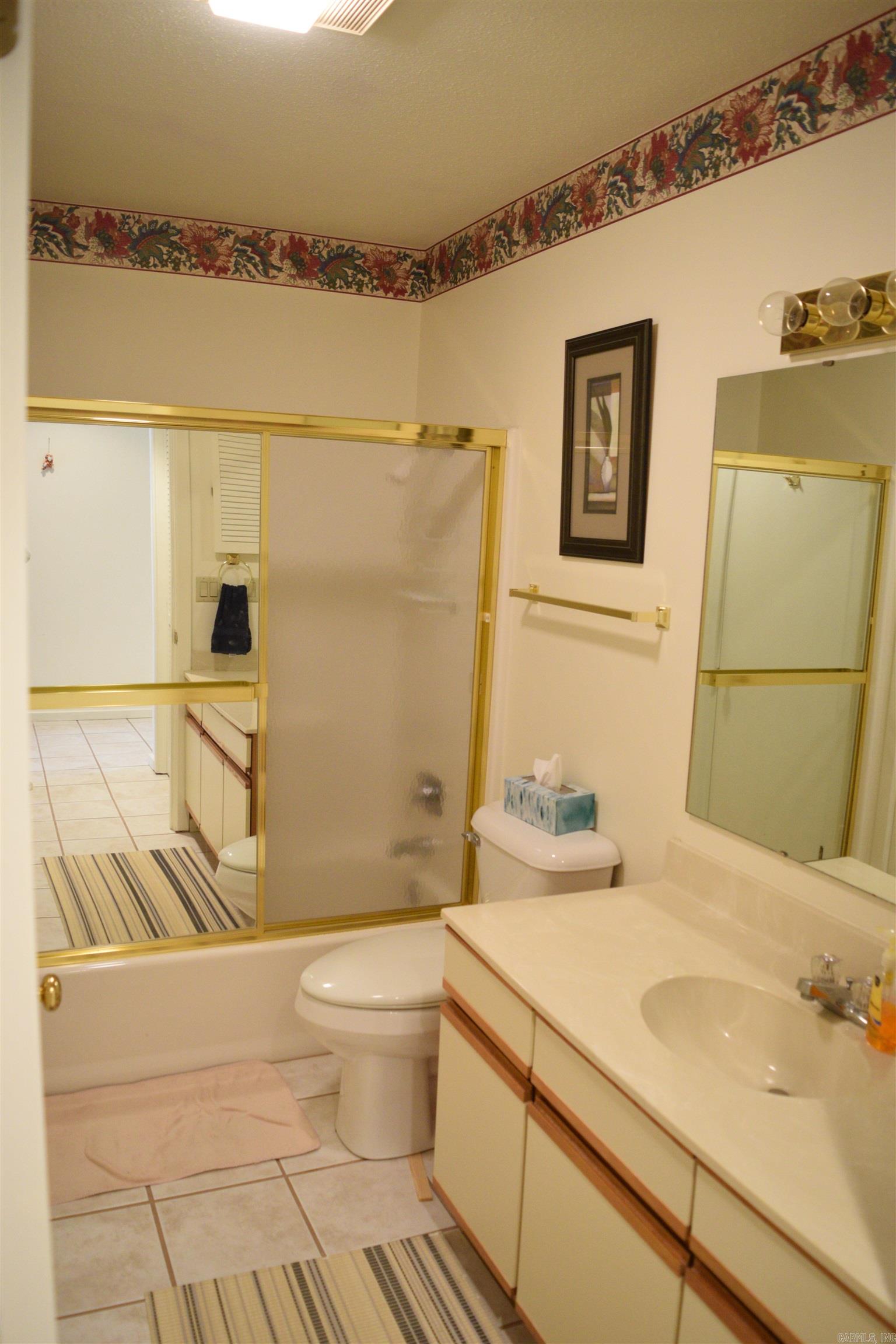 COUNTRY CLUB RIDGE - Residential