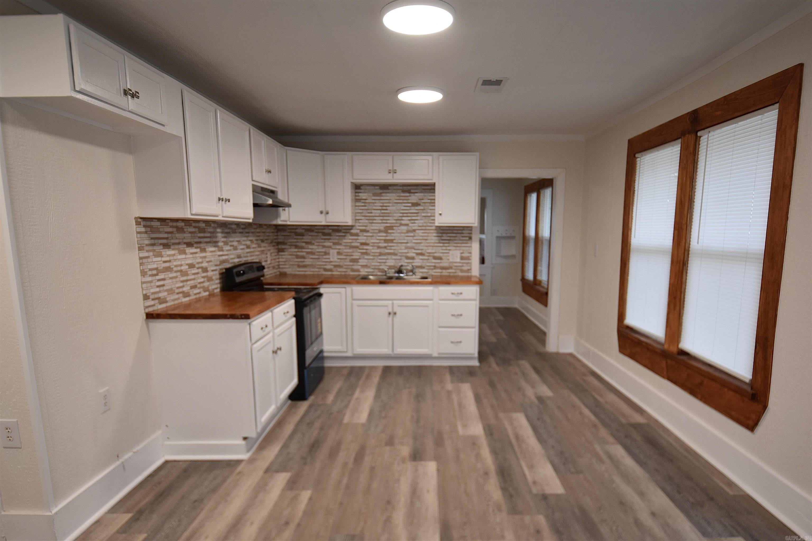 McHenry 2nd - Residential Income