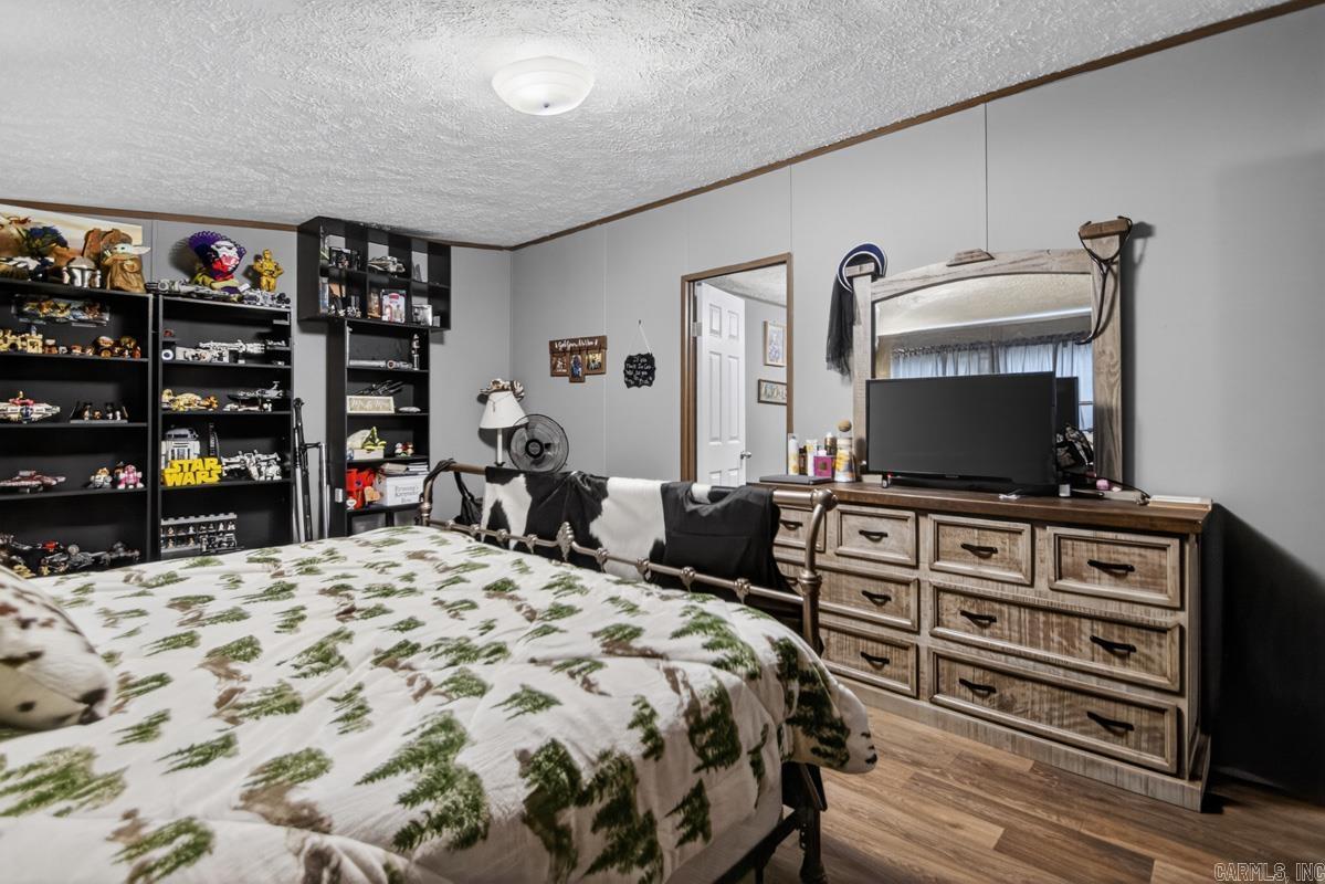 PINE MEADOWS - Residential