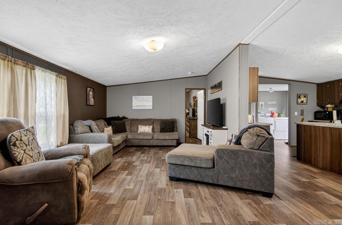 PINE MEADOWS - Residential