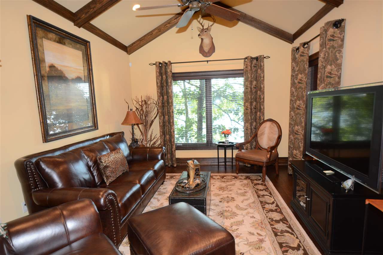 Driftwood Point - Residential