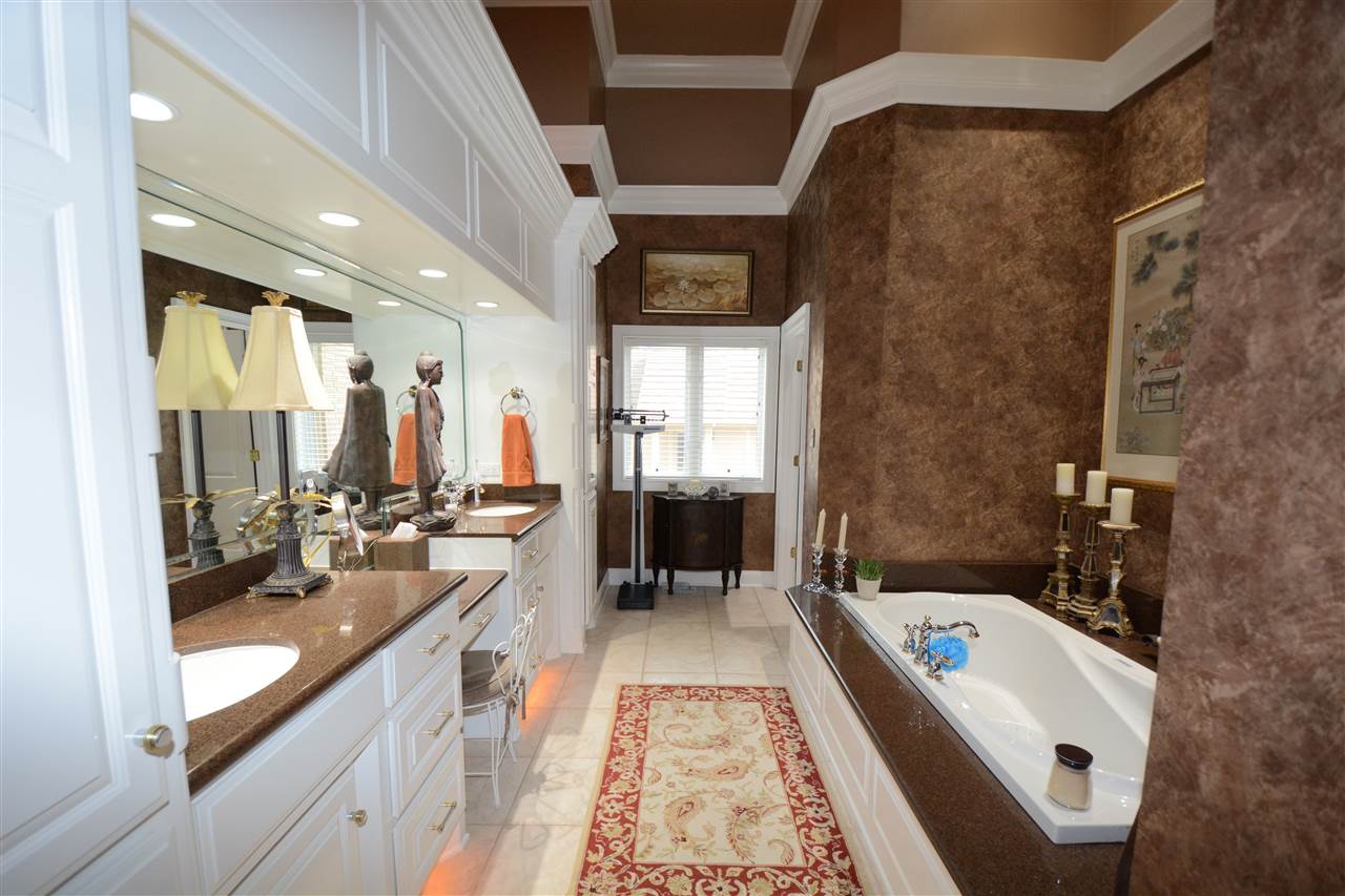 Driftwood Point - Residential