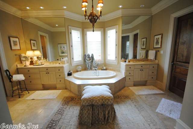 HICKORY CREEK - Residential