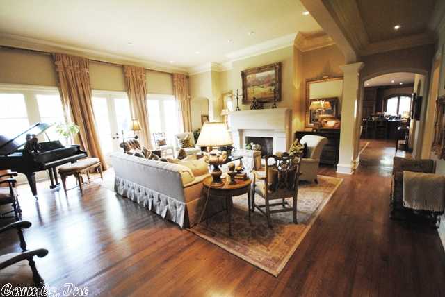 HICKORY CREEK - Residential