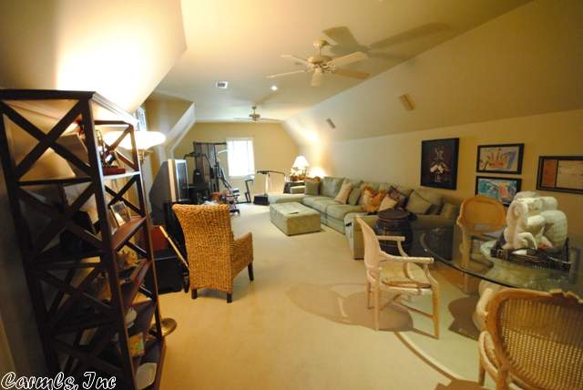 HICKORY CREEK - Residential