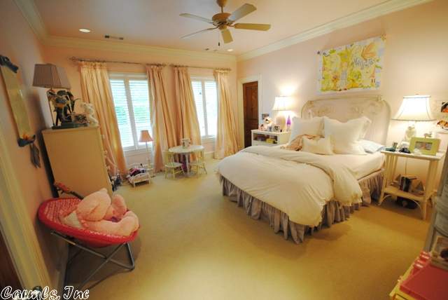 HICKORY CREEK - Residential