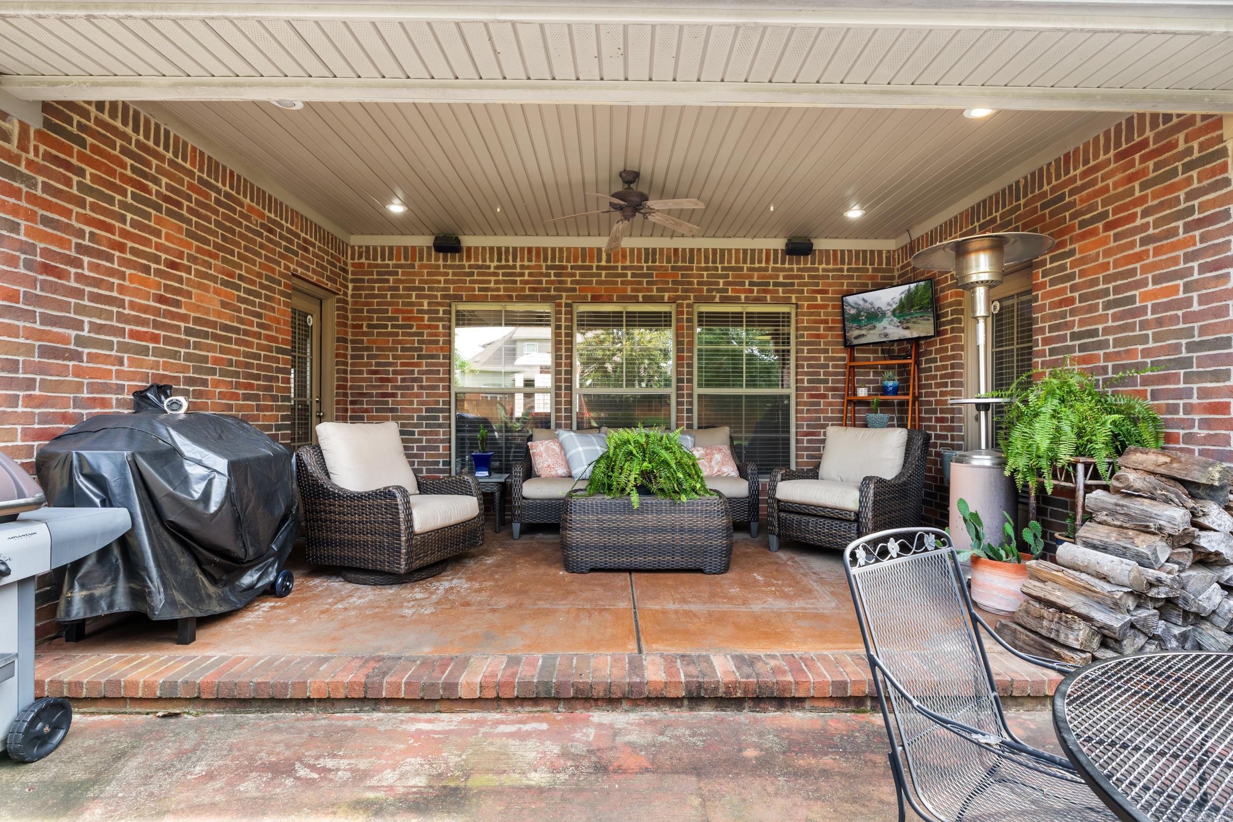 FIELDSTONE - Residential