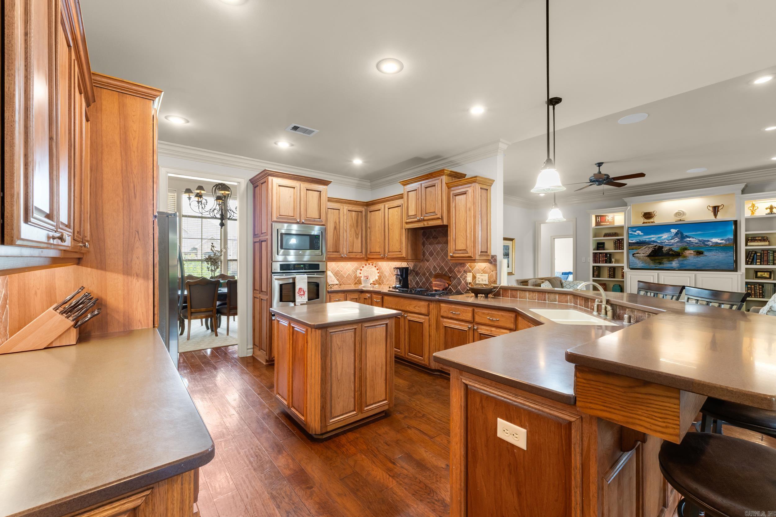 FIELDSTONE - Residential