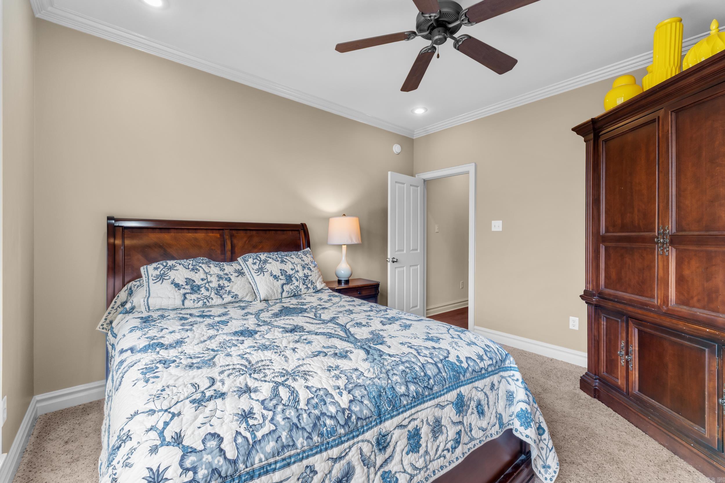 FIELDSTONE - Residential