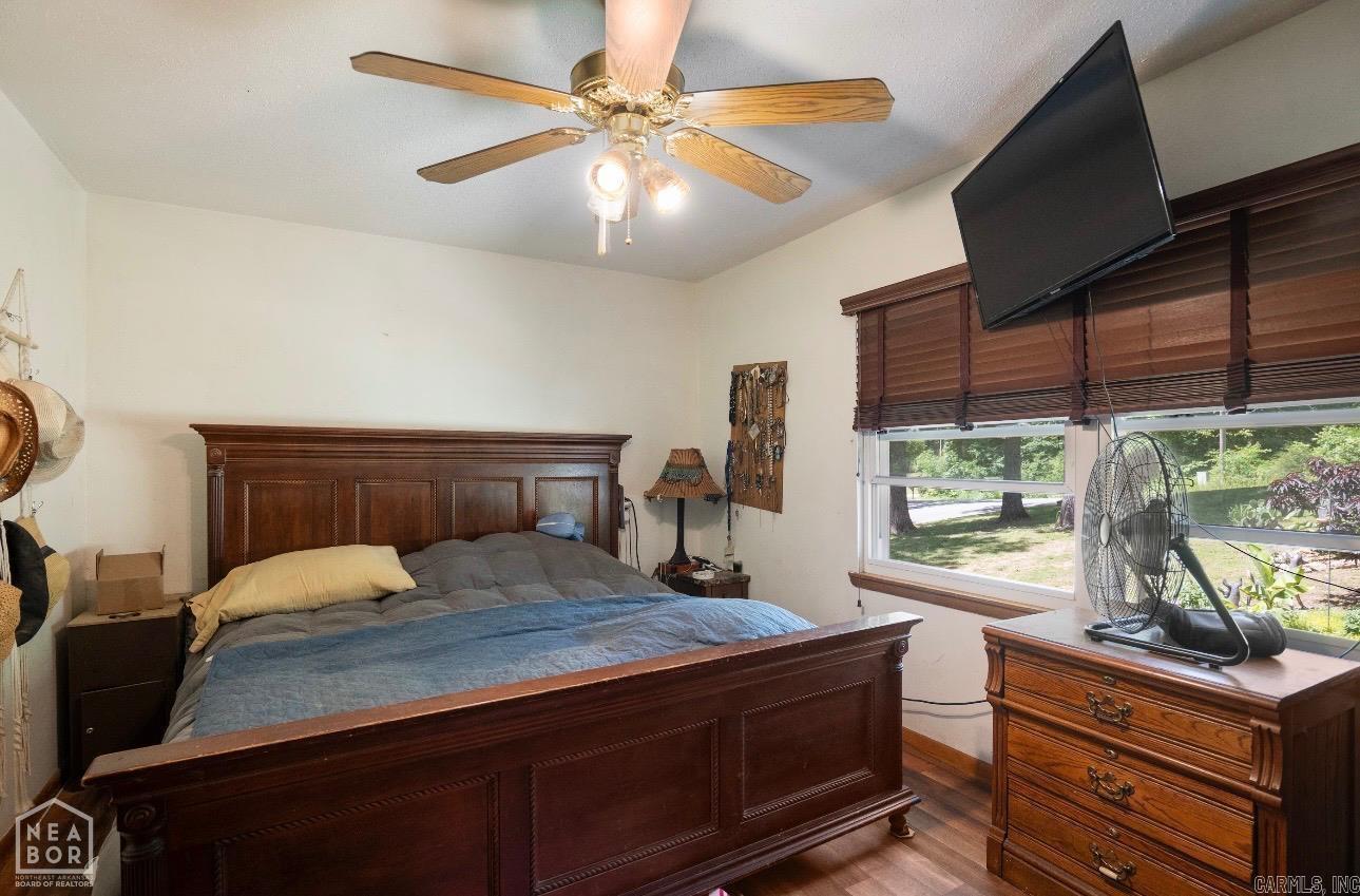 CHEROKEE ACRES - LAKE - Residential