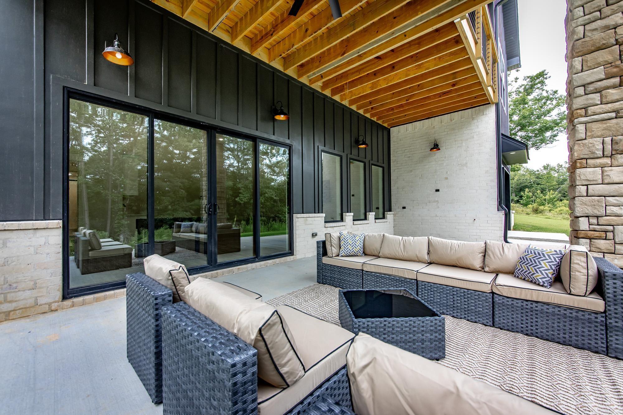 Hawks Point - Residential