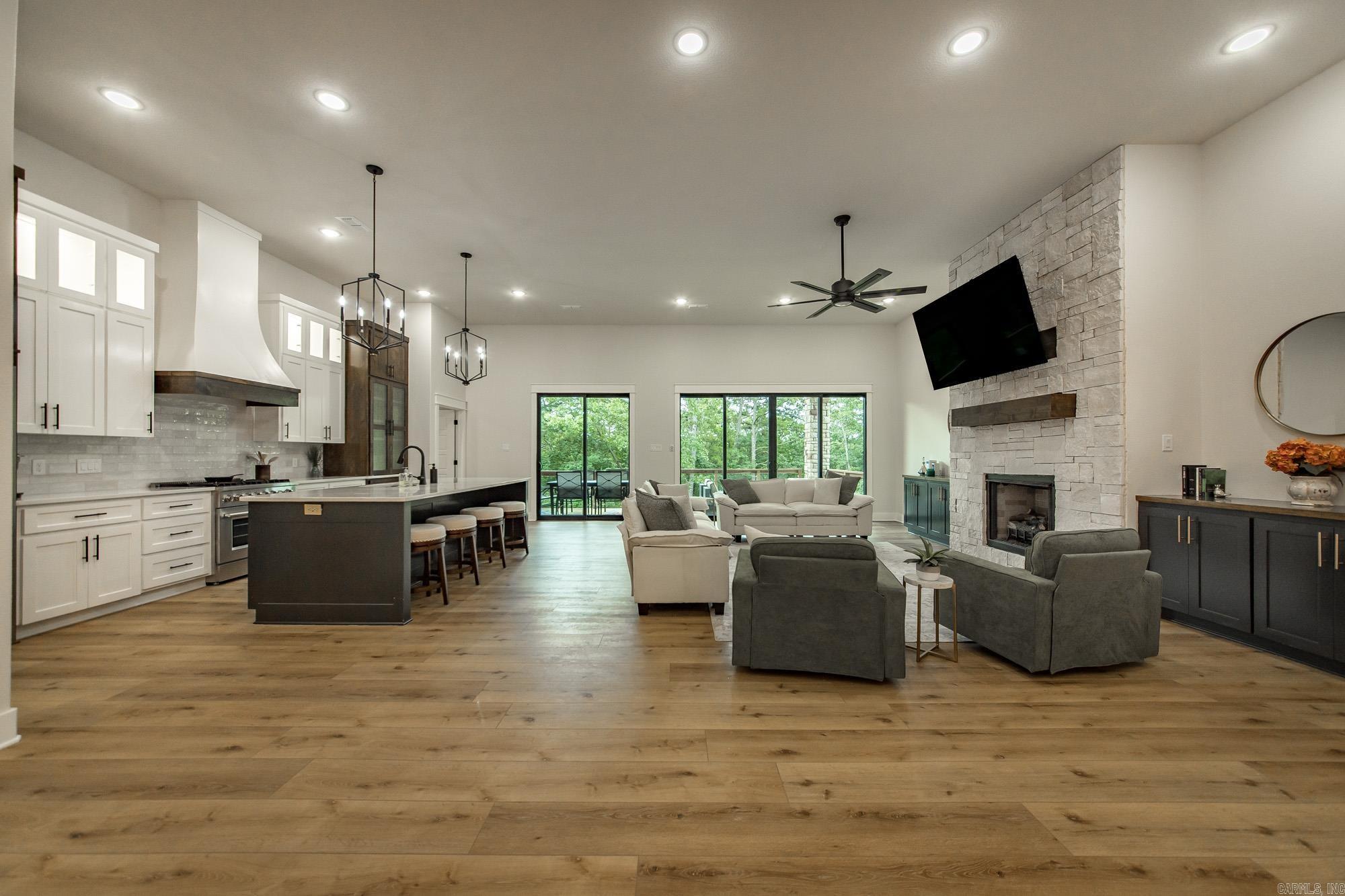 Hawks Point - Residential