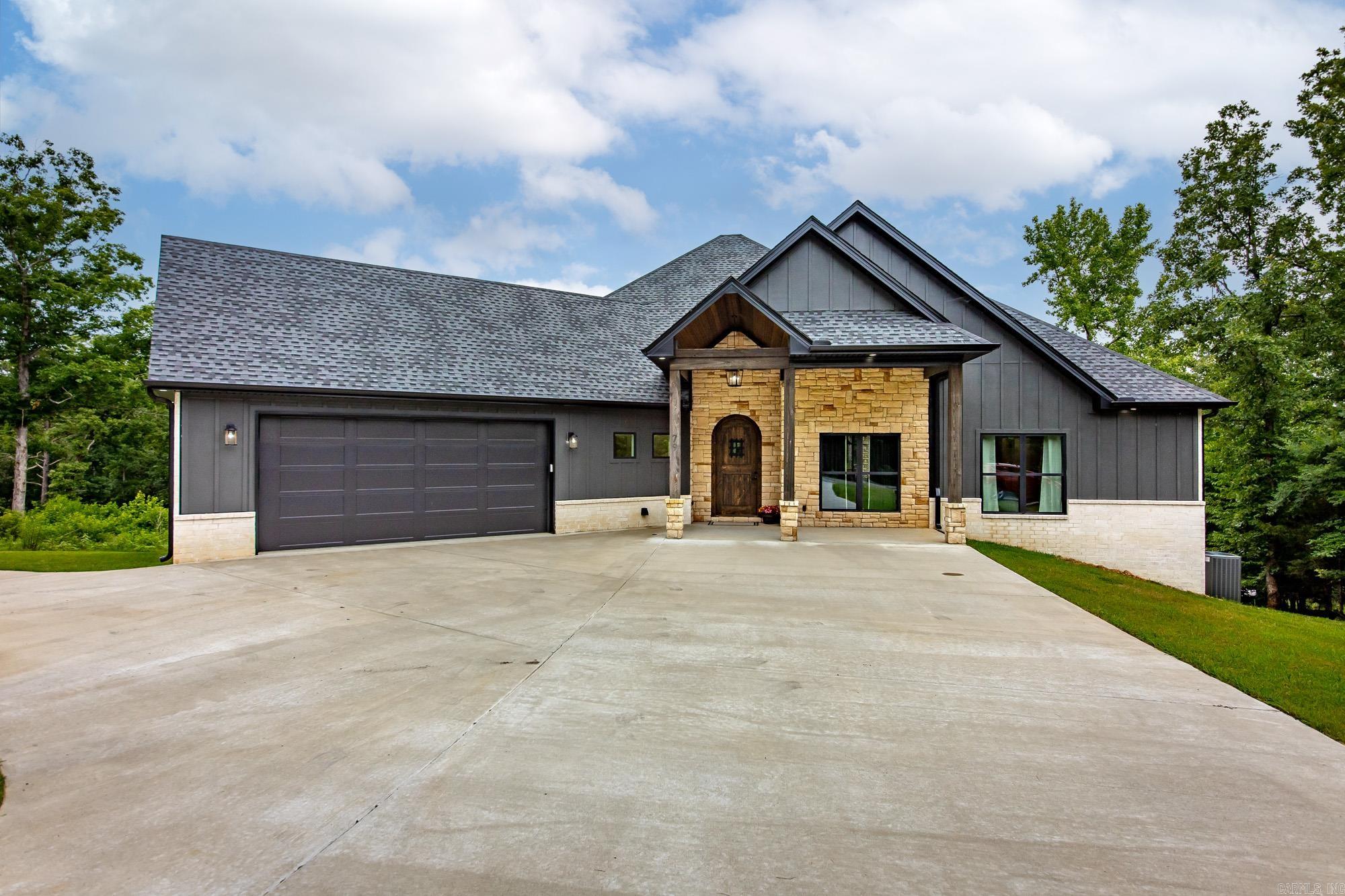 Hawks Point - Residential