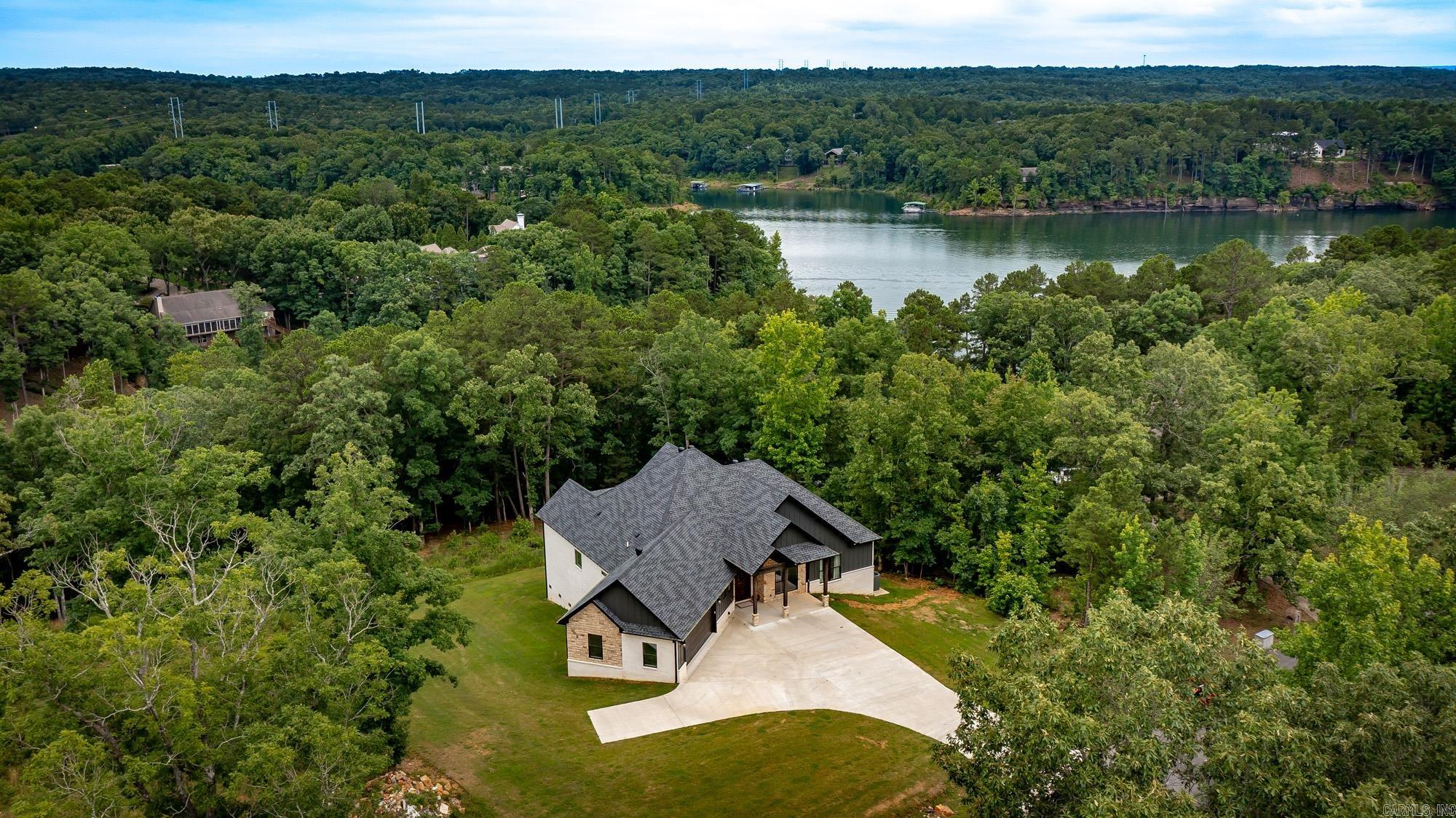 Hawks Point - Residential