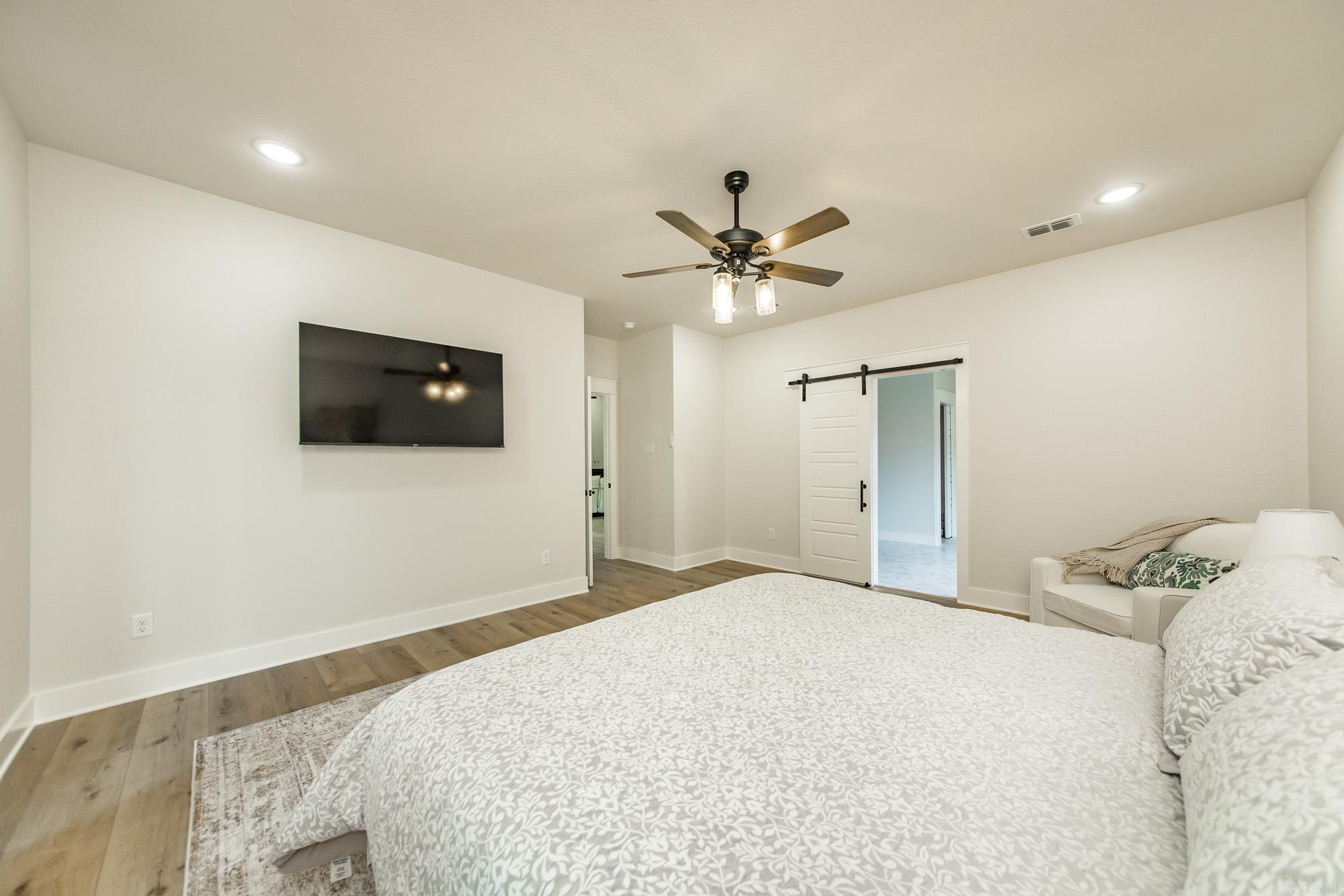 Hawks Point - Residential