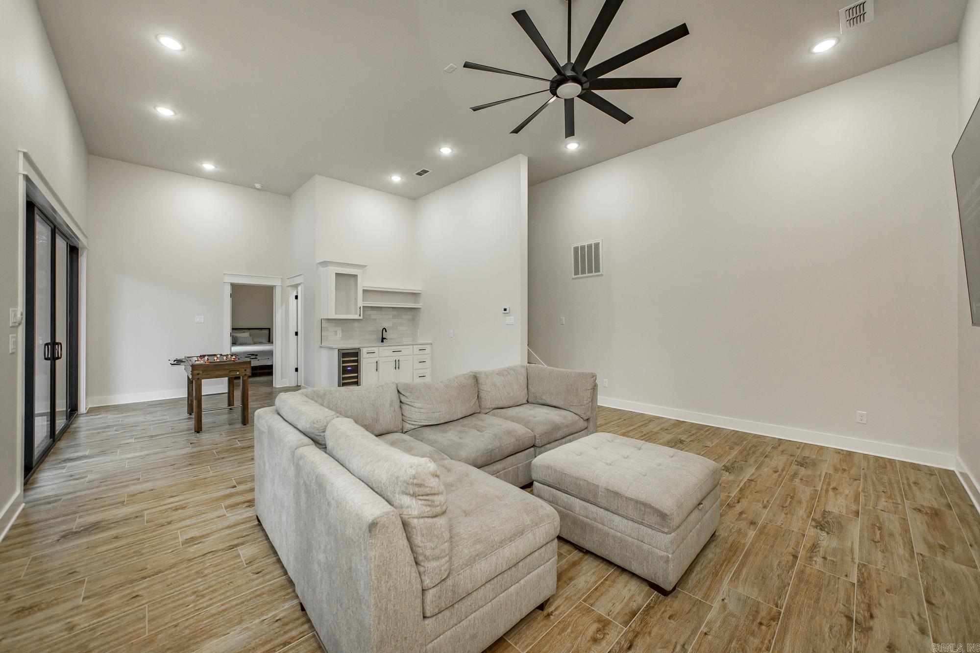 Hawks Point - Residential