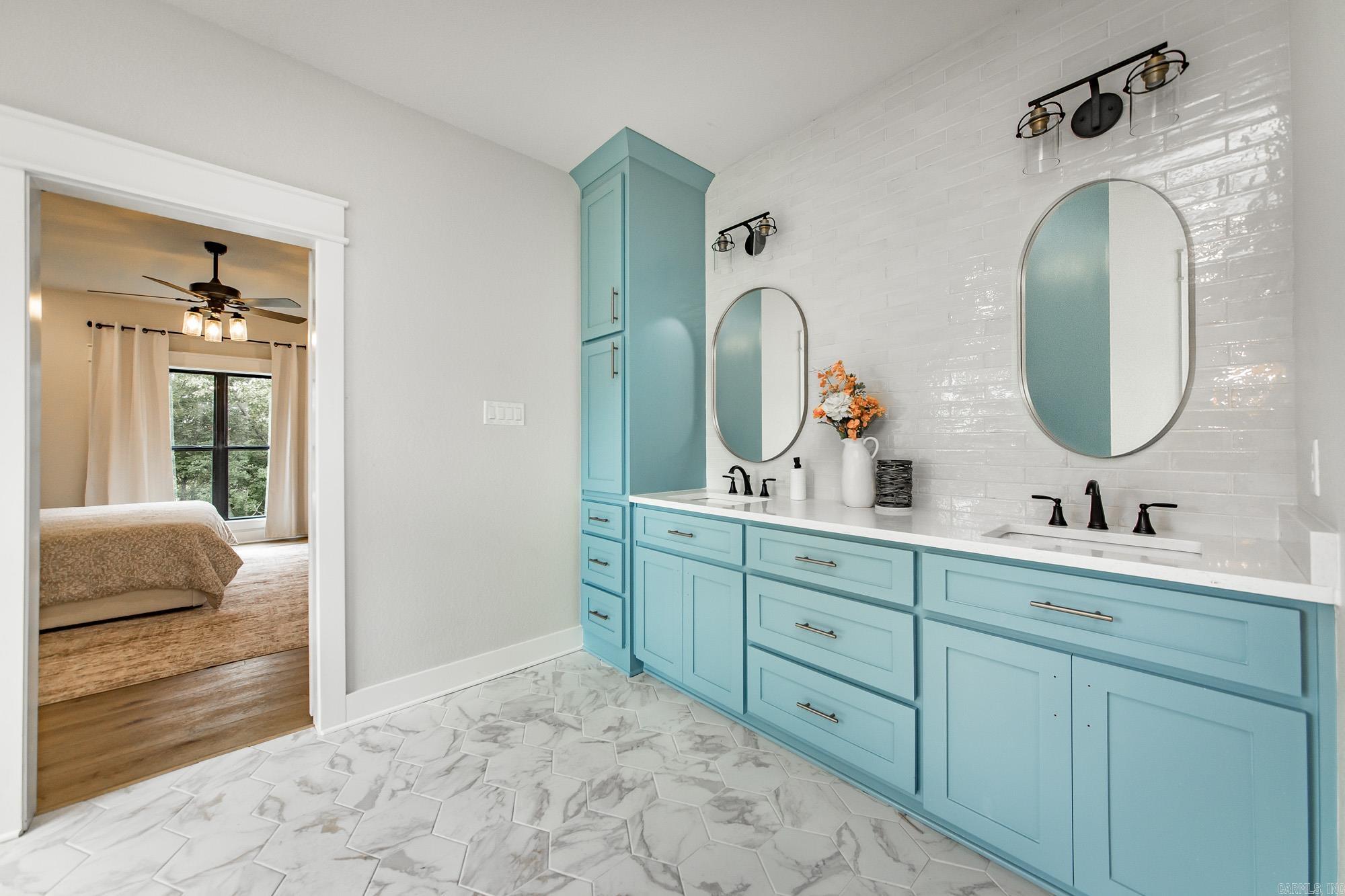 Hawks Point - Residential